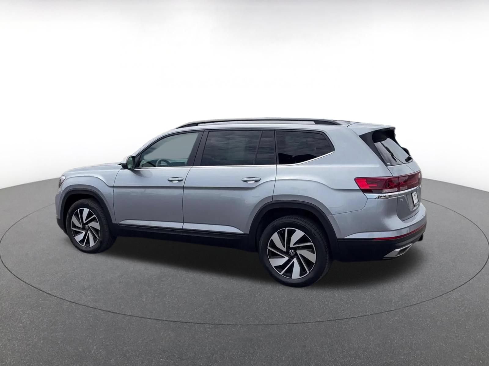 Thumbnail: 2026 Volkswagen Atlas - 9