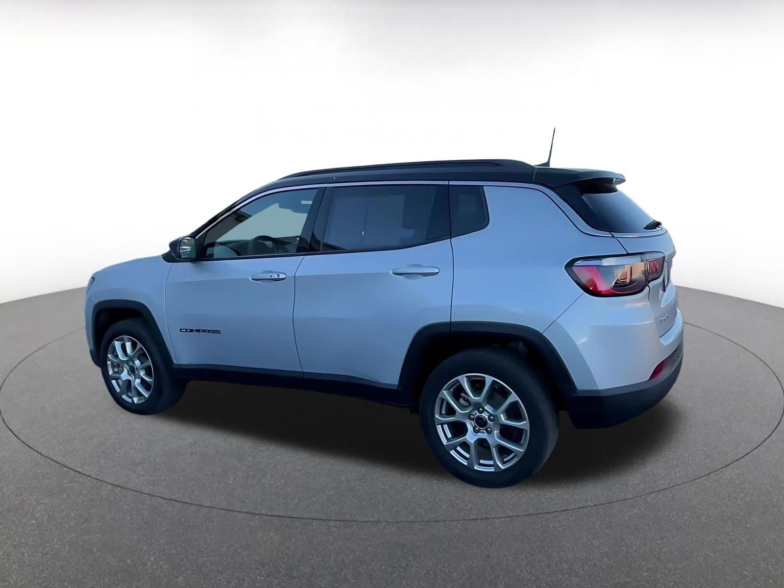 Thumbnail: 2025 Jeep Compass - 10