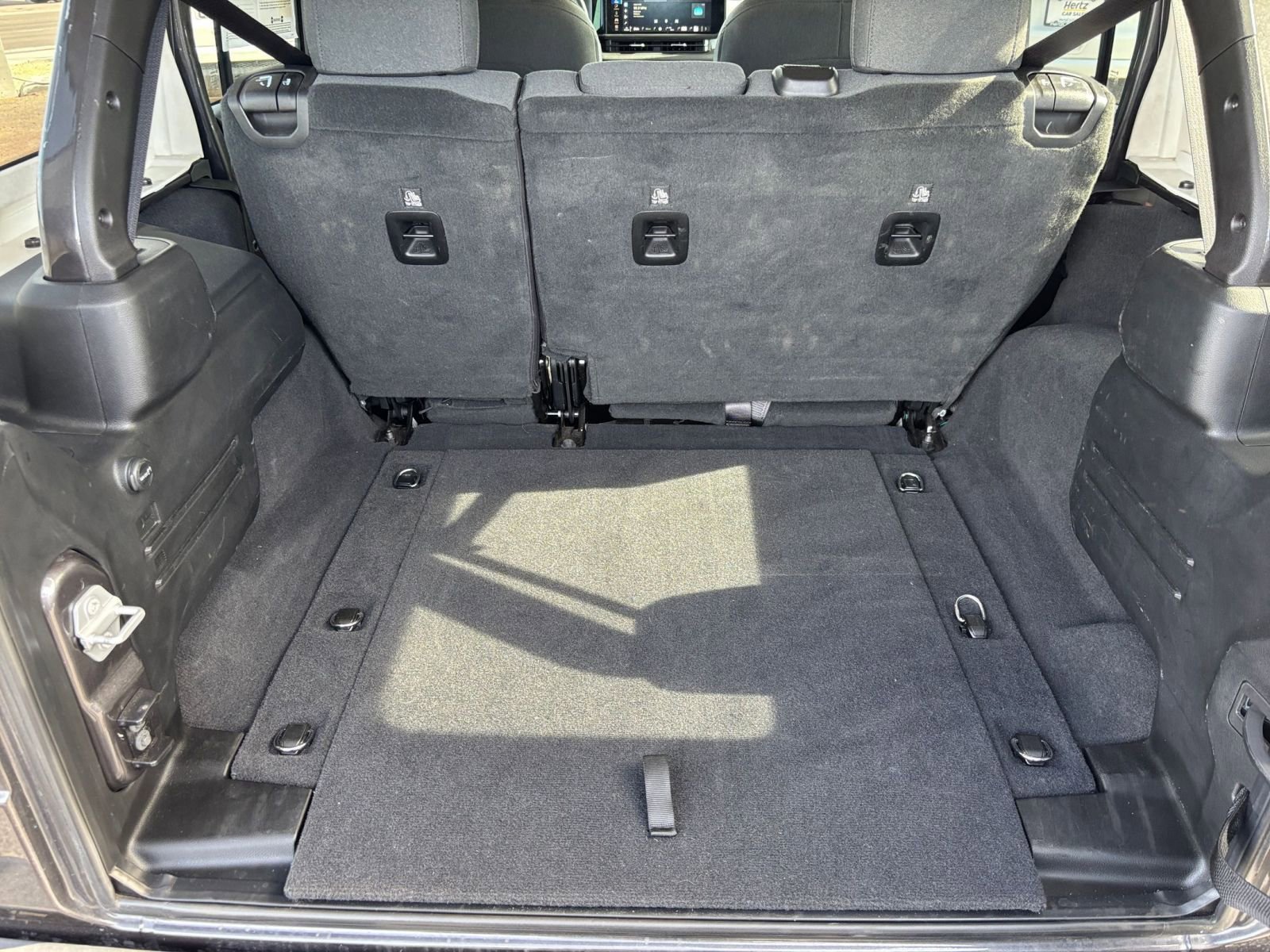 Thumbnail: 2025 Jeep Wrangler - 31