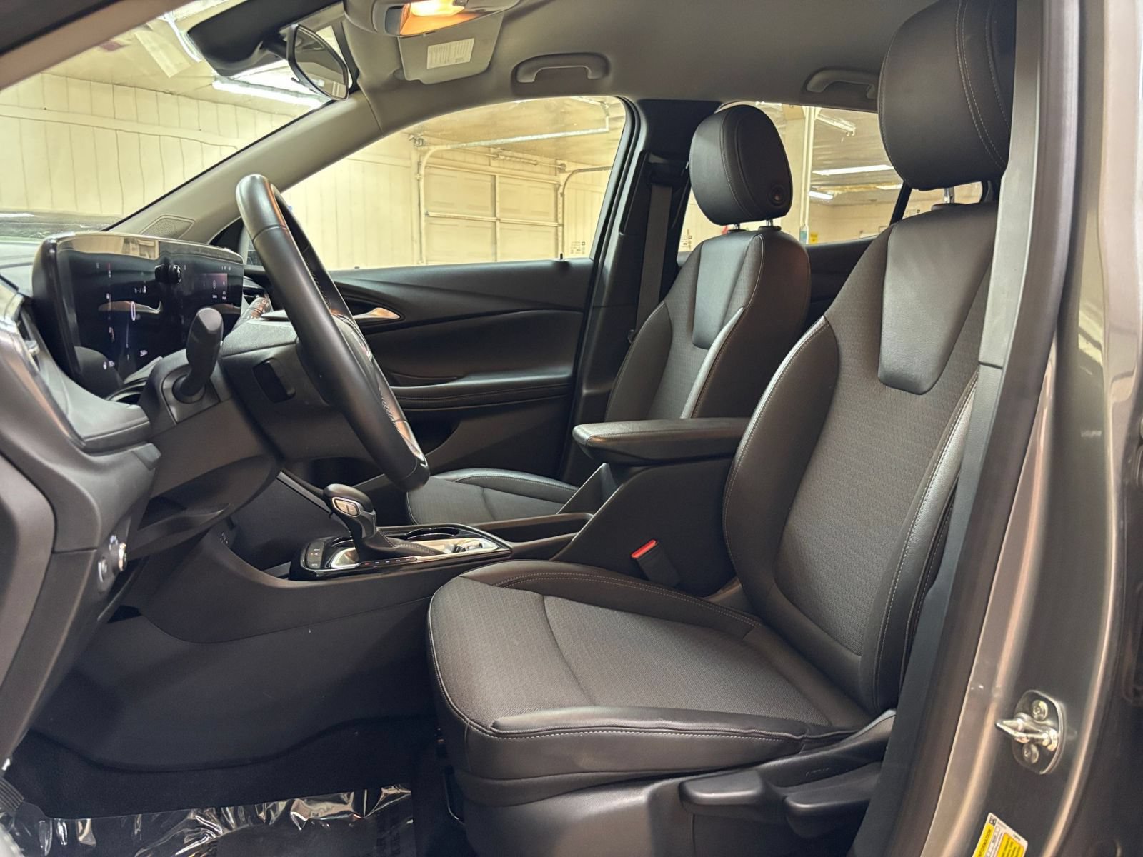 Thumbnail: 2025 Buick Encore GX - 25