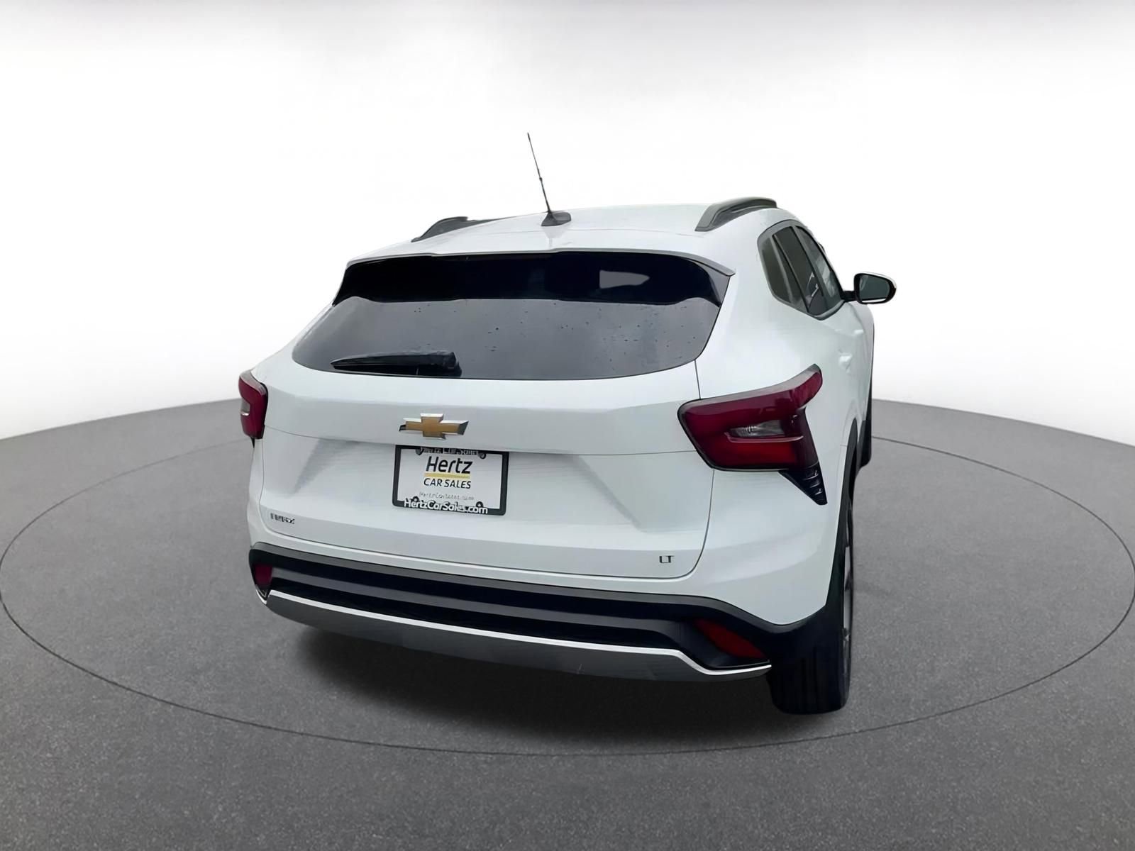 Thumbnail: 2025 Chevrolet Trax - 12