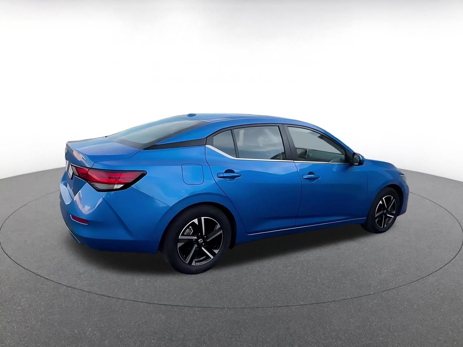 Thumbnail: 2025 Nissan Sentra - 11