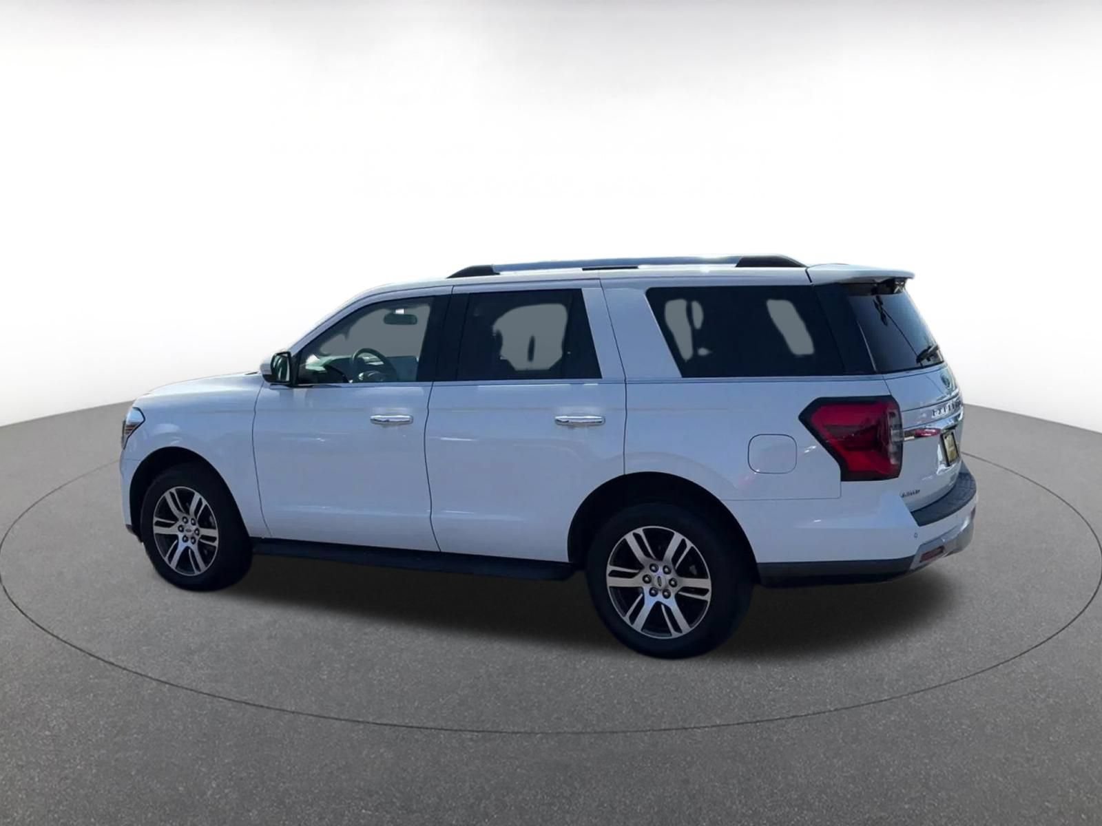 Thumbnail: 2024 Ford Expedition - 10