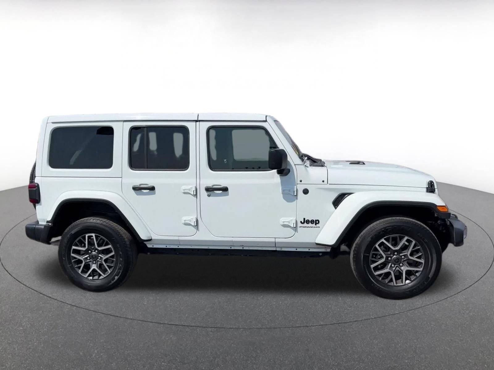 Thumbnail: 2025 Jeep Wrangler - 16
