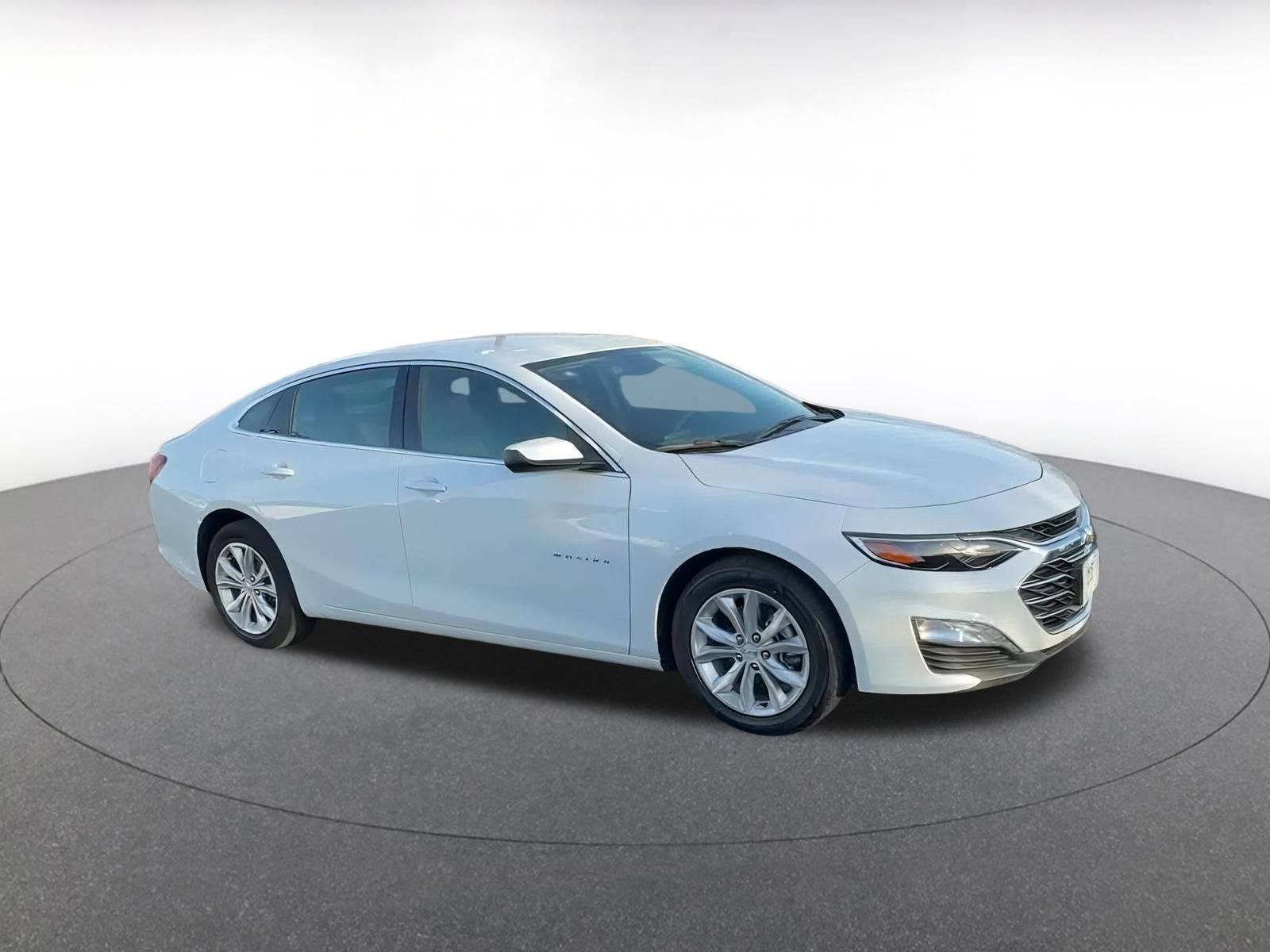 2024 Chevrolet Malibu LT 2