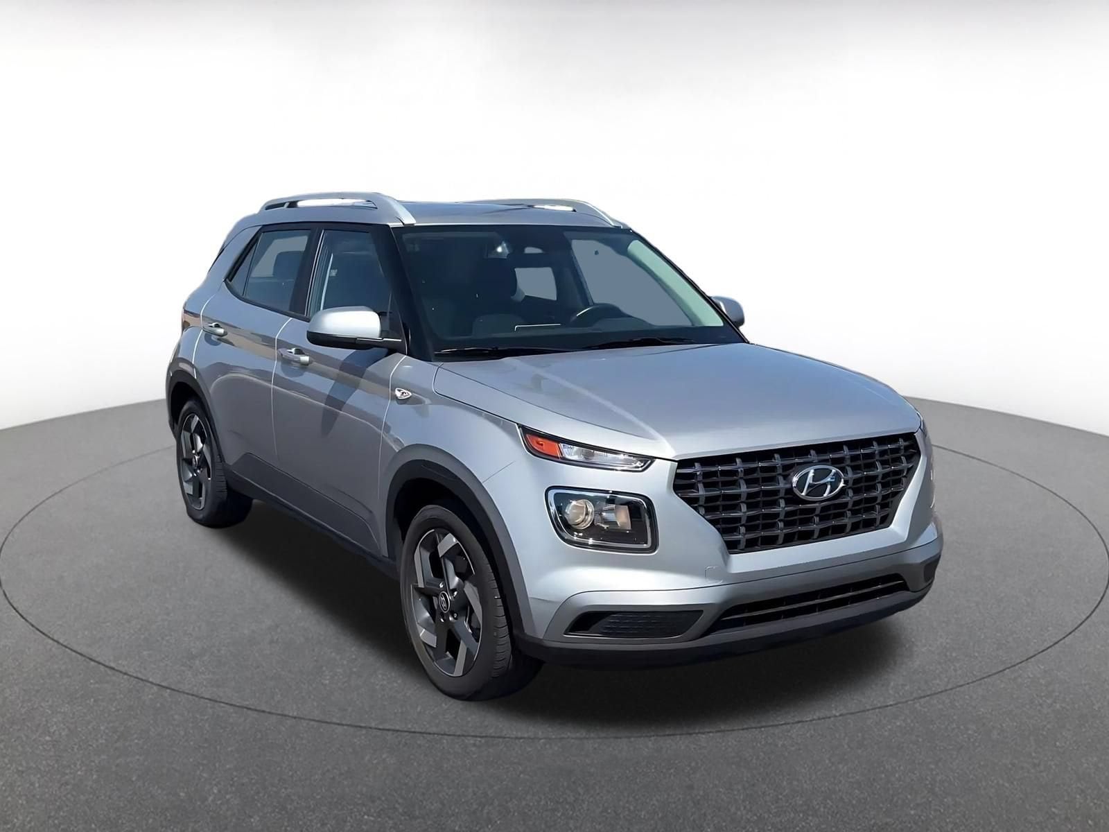 Thumbnail: 2026 Hyundai Venue - 3