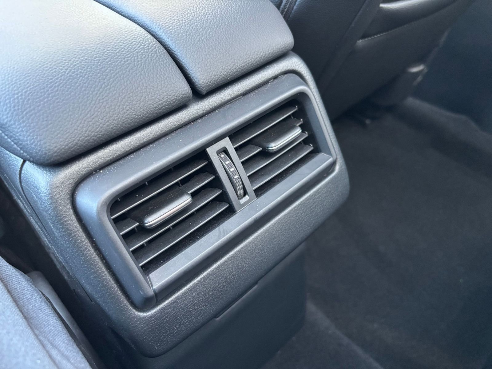 Thumbnail: 2025 Mazda CX-50 - 24