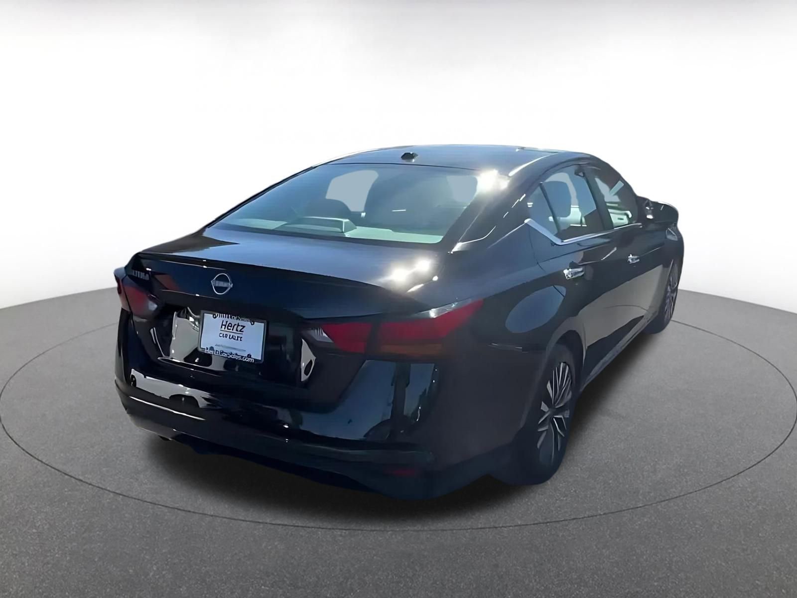 Thumbnail: 2025 Nissan Altima - 12