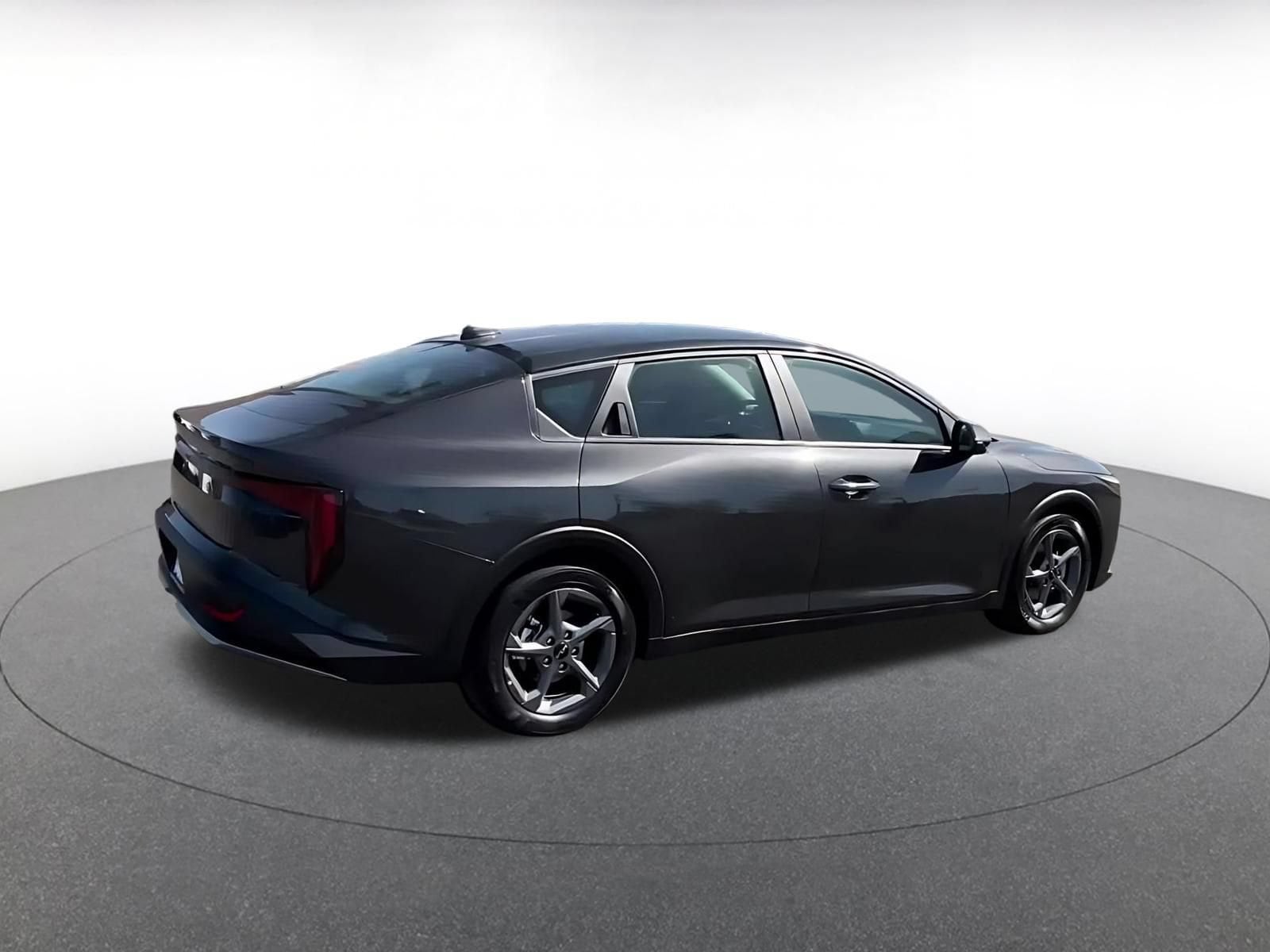 Thumbnail: 2026 Kia K4 - 15