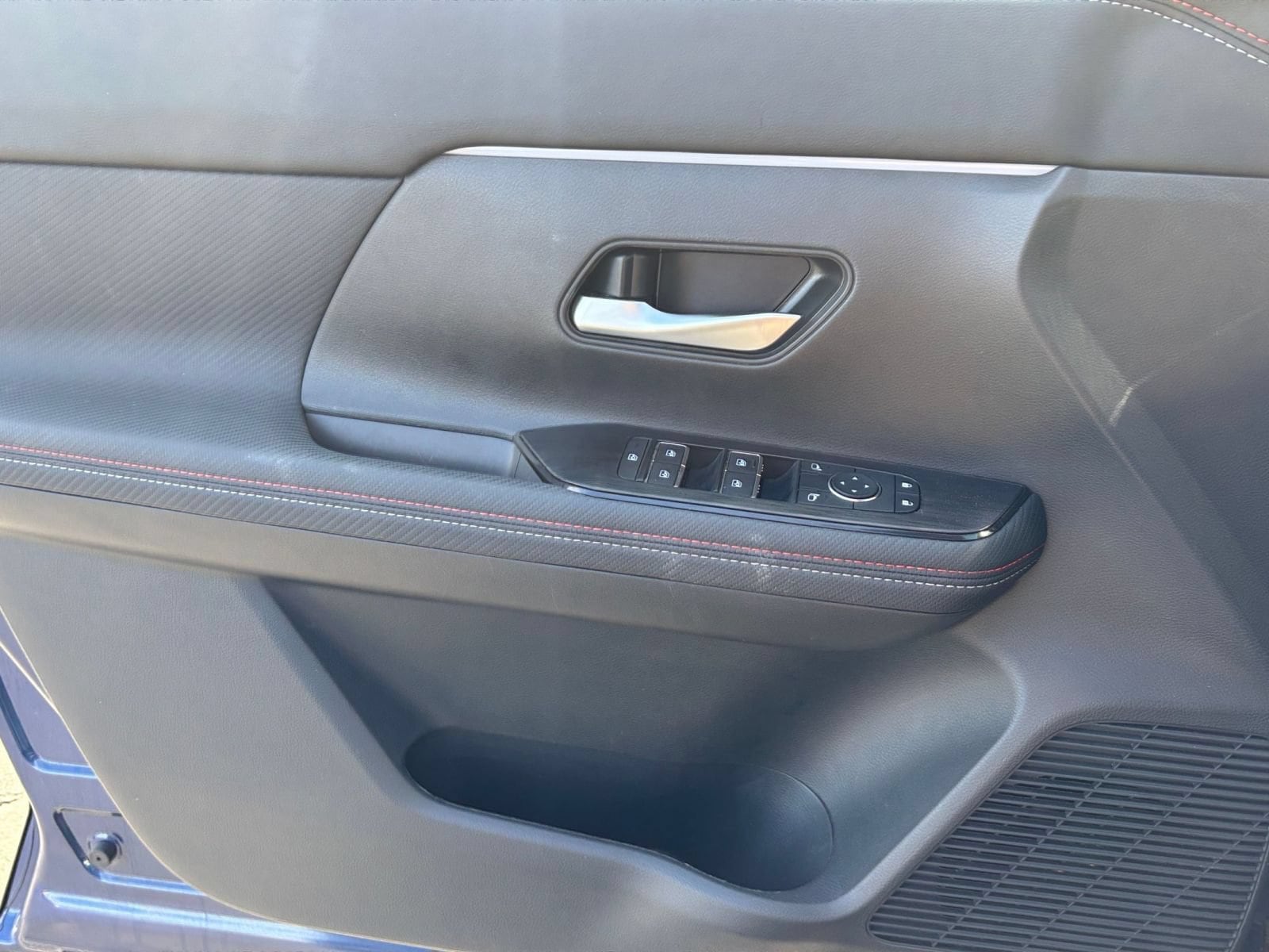 Thumbnail: 2026 Nissan Kicks - 18
