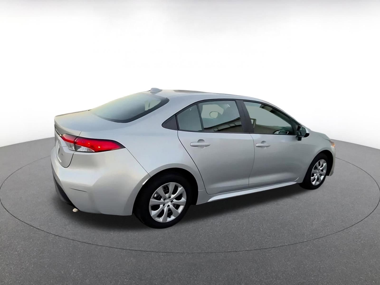 Thumbnail: 2025 Toyota Corolla - 15