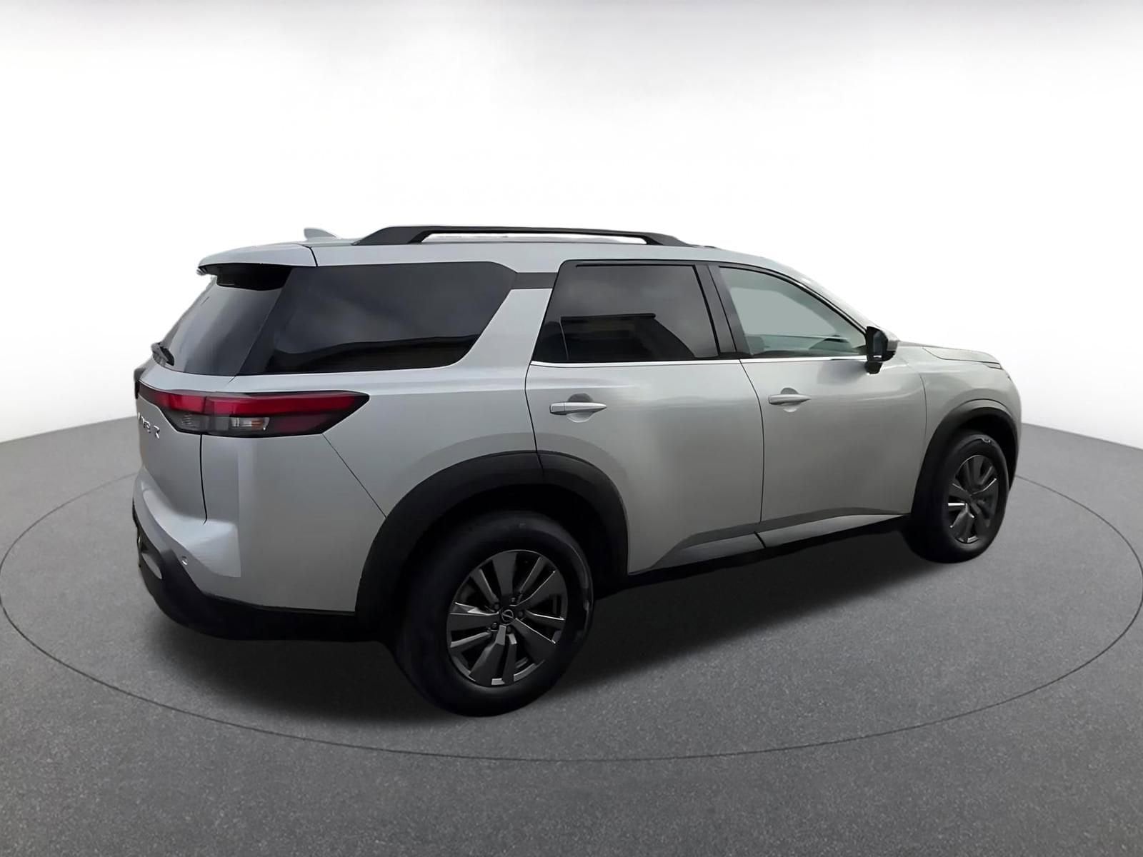 Thumbnail: 2025 Nissan Pathfinder - 15