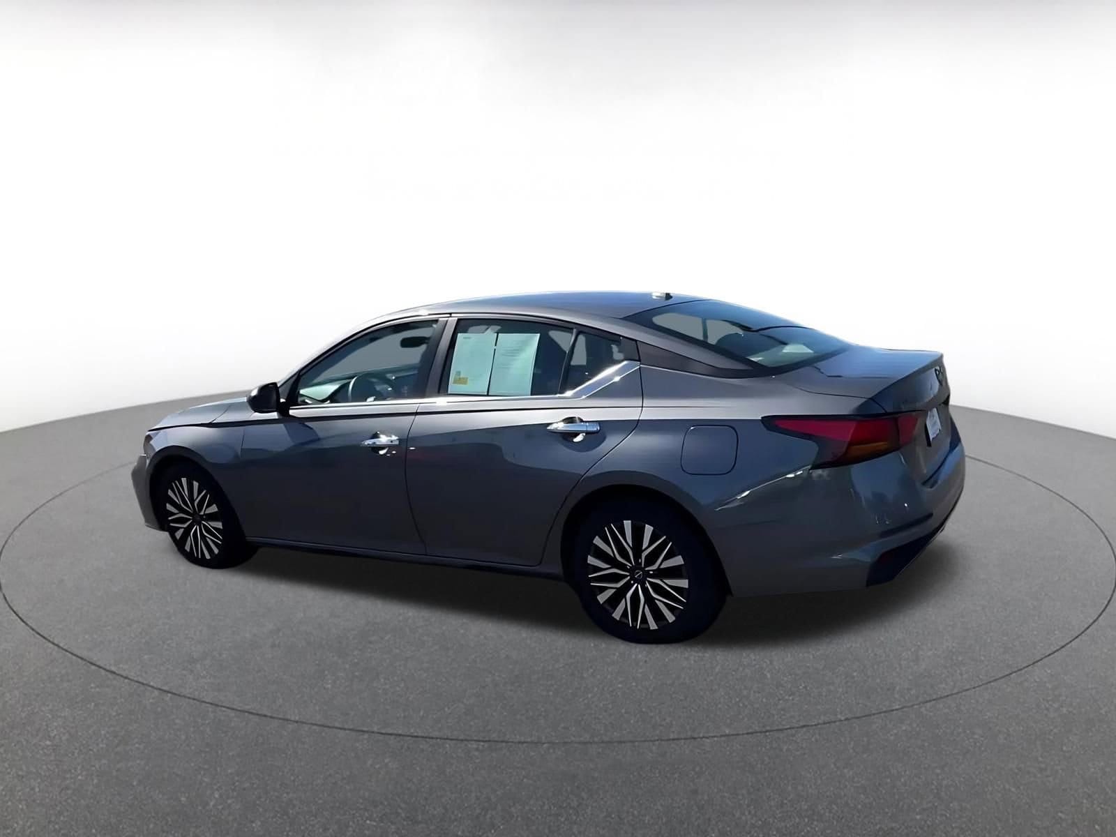 Thumbnail: 2025 Nissan Altima - 10