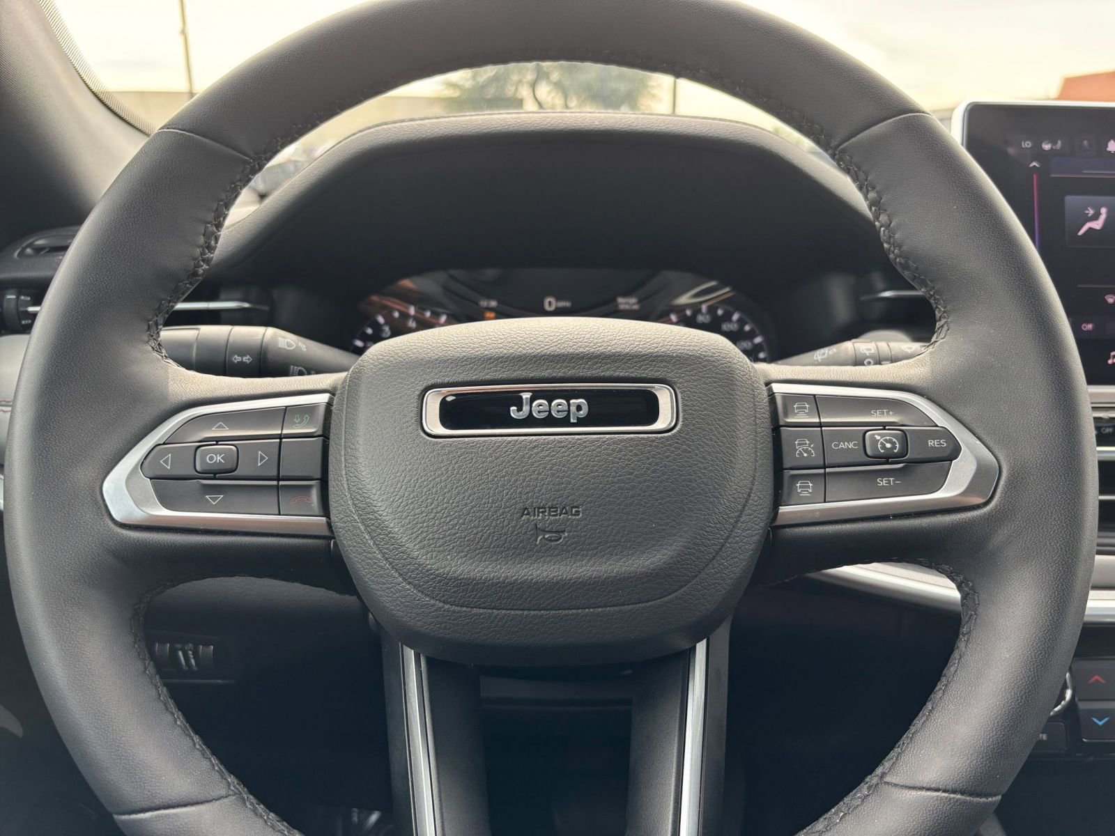 Thumbnail: 2025 Jeep Compass - 29