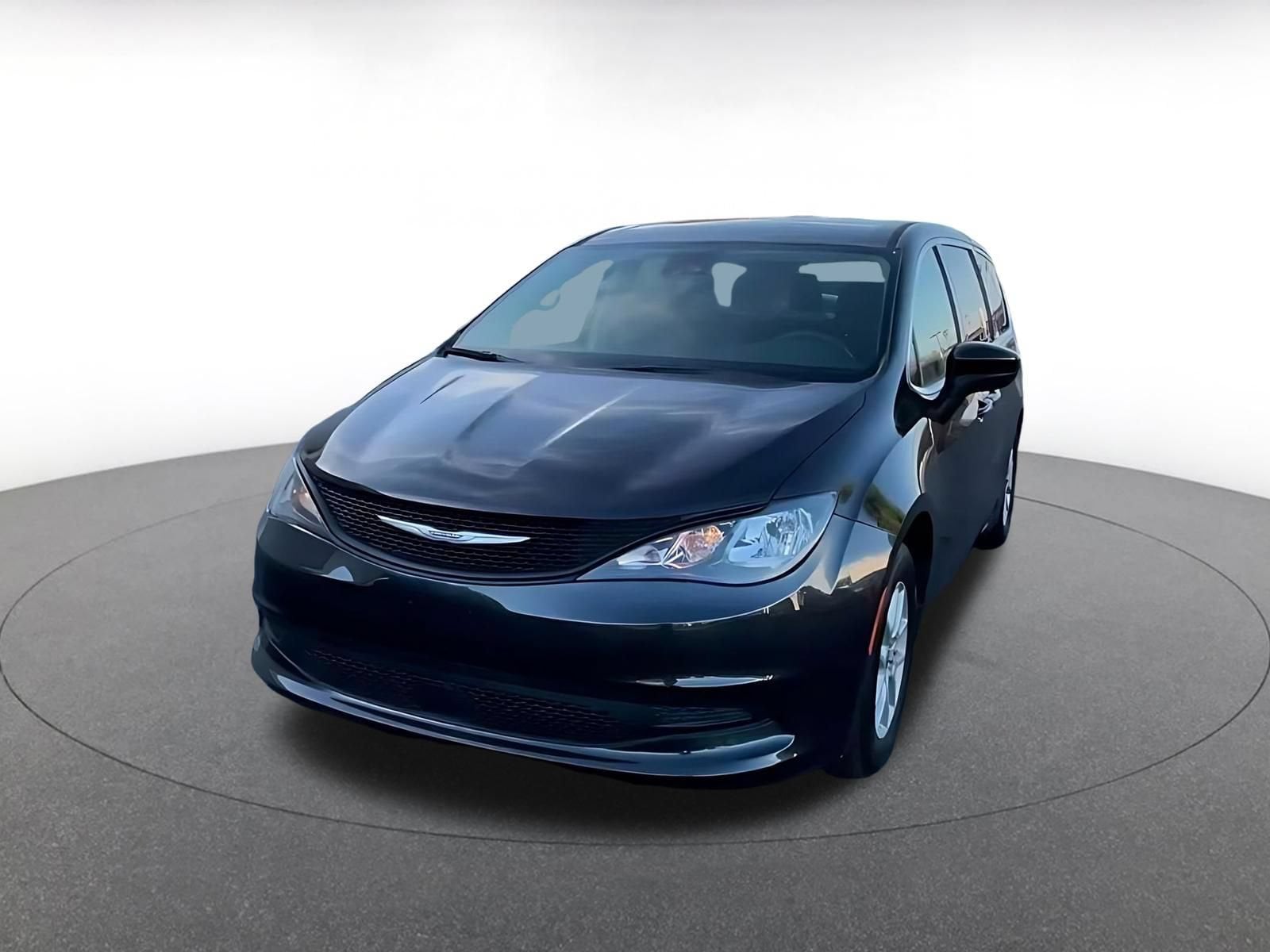 Thumbnail: 2023 Chrysler Voyager - 6