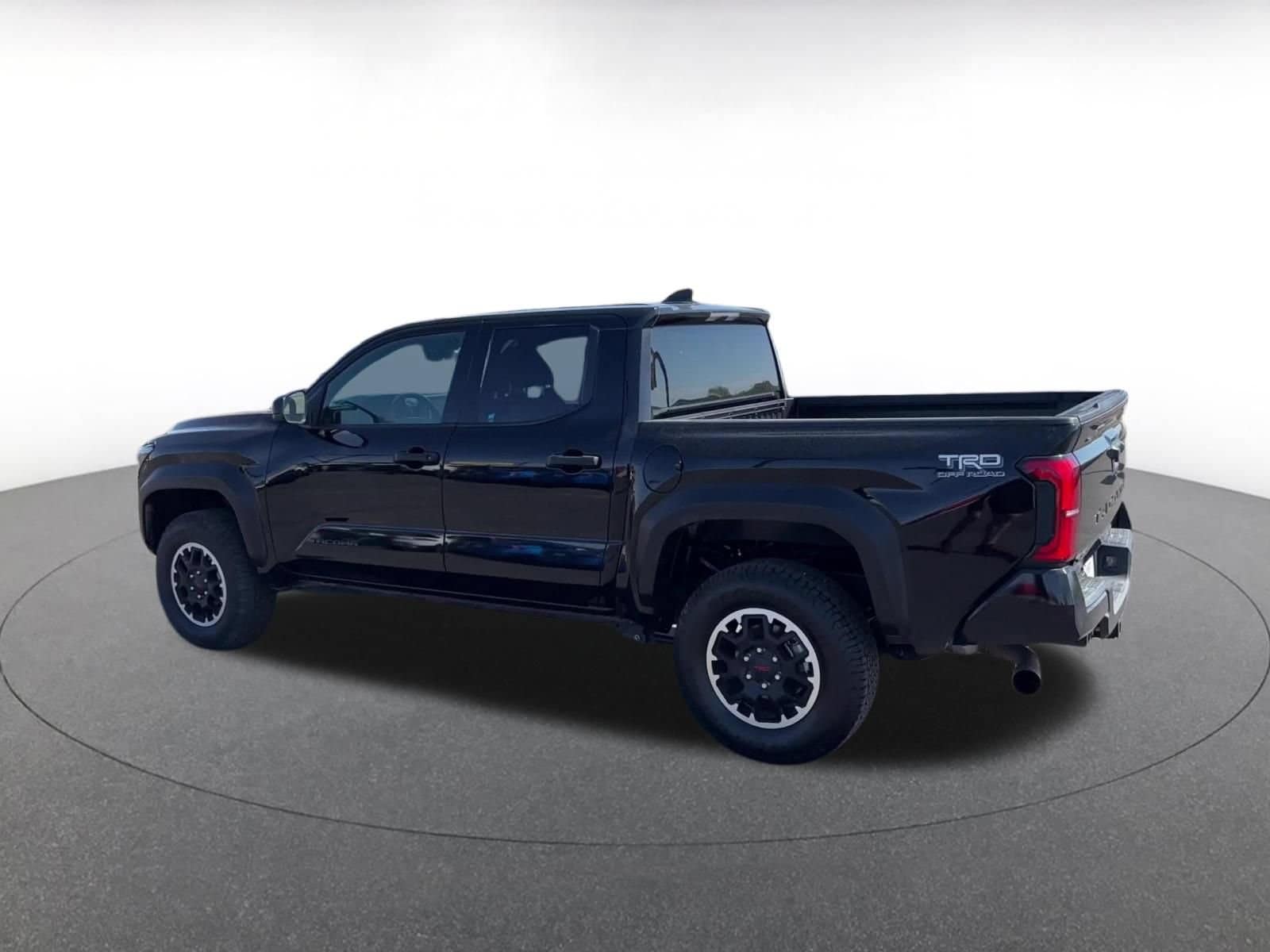 Thumbnail: 2025 Toyota Tacoma - 10