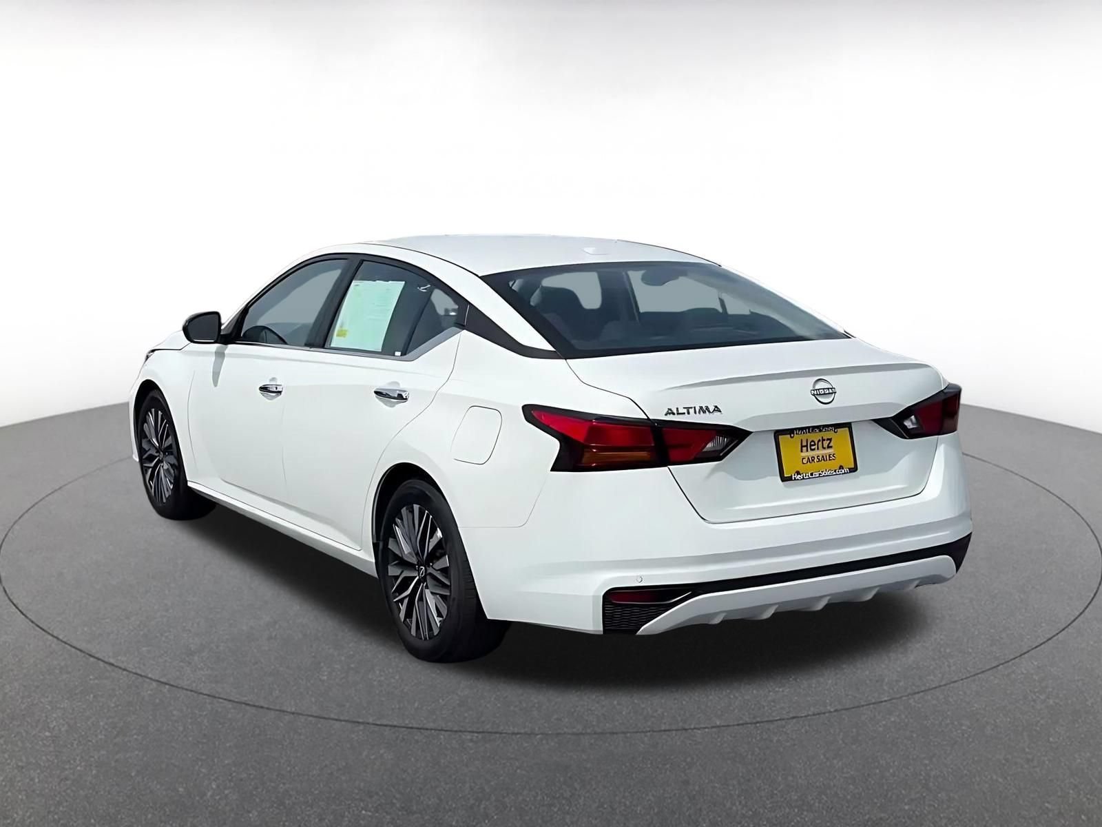 Thumbnail: 2025 Nissan Altima - 10