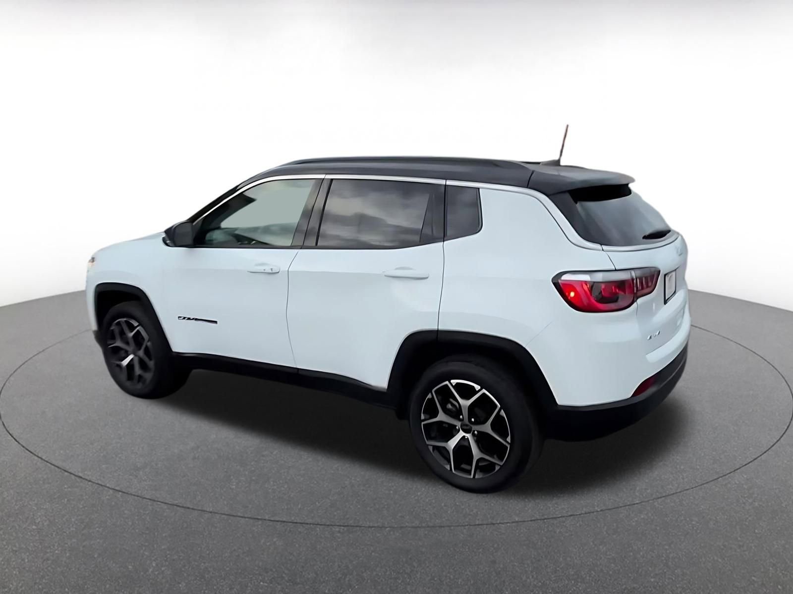 Thumbnail: 2025 Jeep Compass - 10