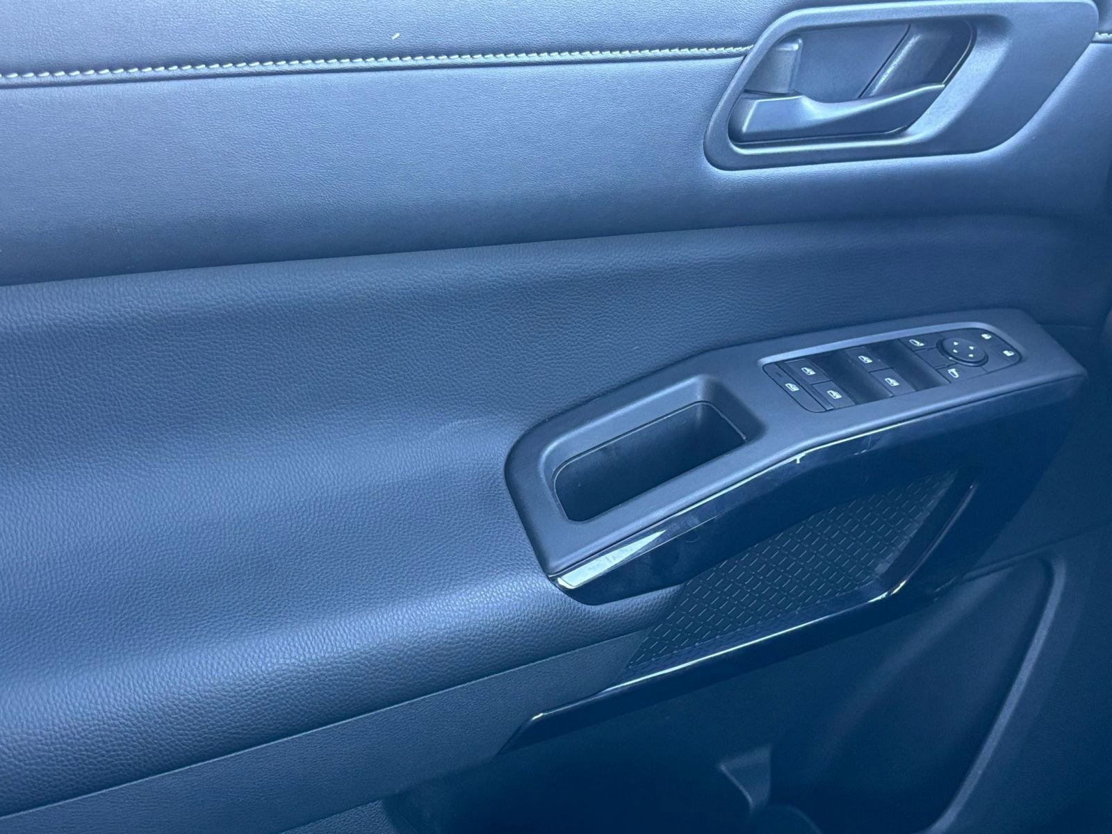 Thumbnail: 2025 Nissan Pathfinder - 20