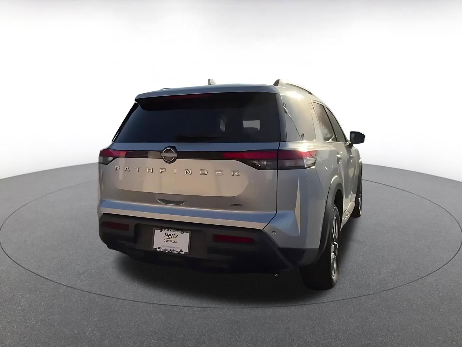 Thumbnail: 2025 Nissan Pathfinder - 15