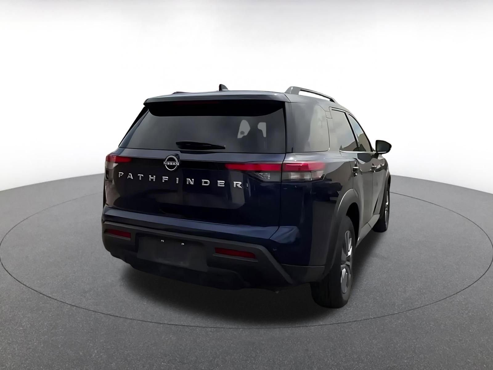 Thumbnail: 2025 Nissan Pathfinder - 14