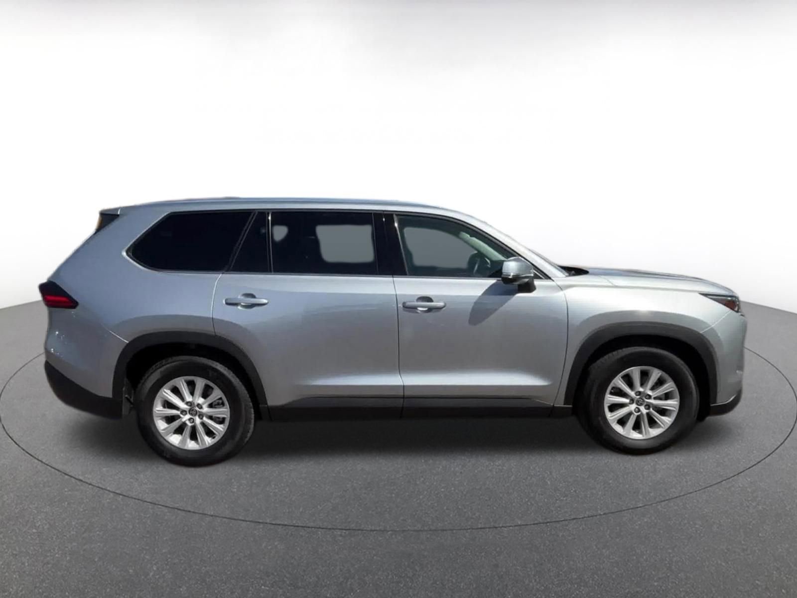 Thumbnail: 2025 Toyota Grand Highlander - 16