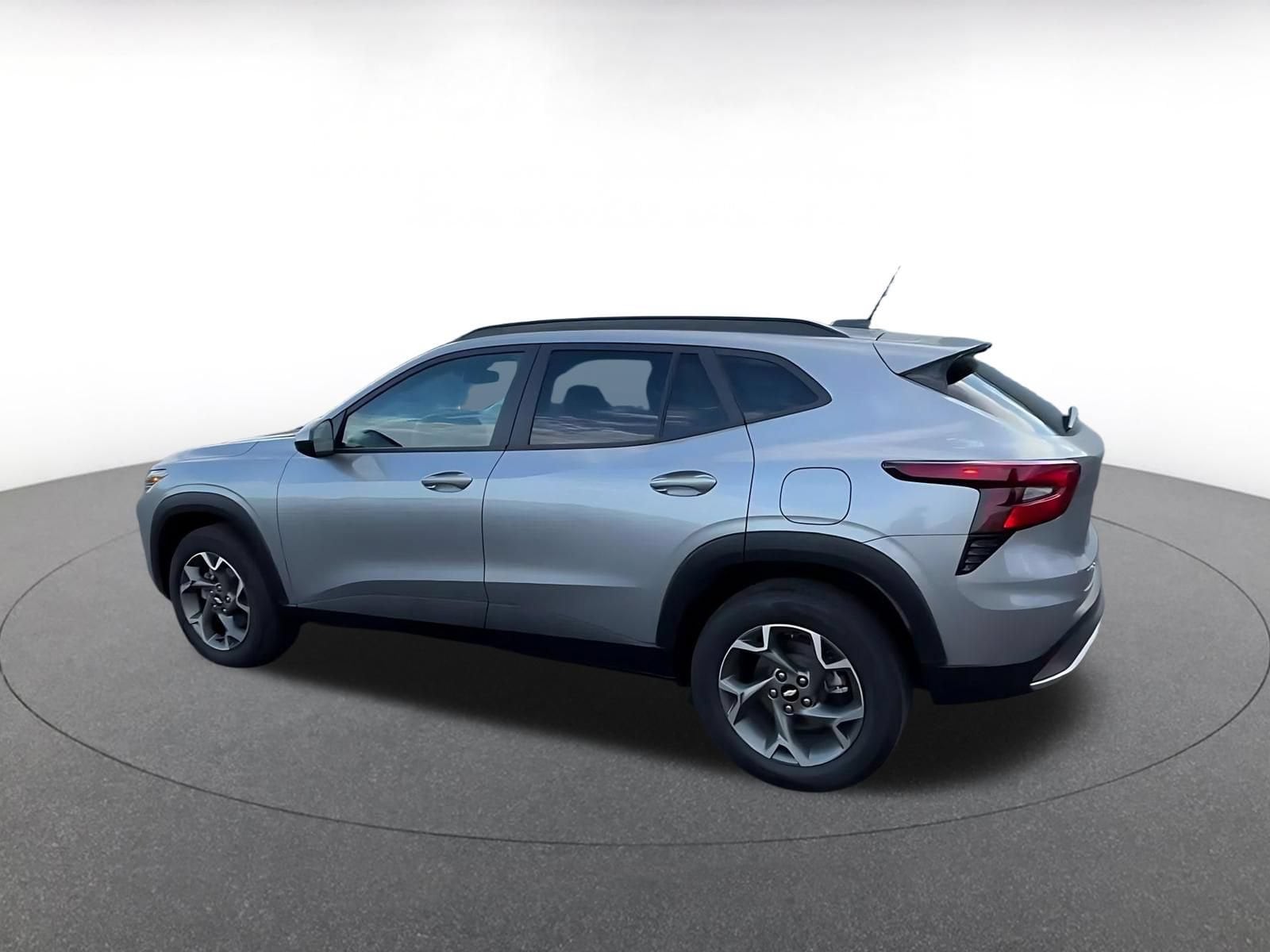 Thumbnail: 2025 Chevrolet Trax - 10