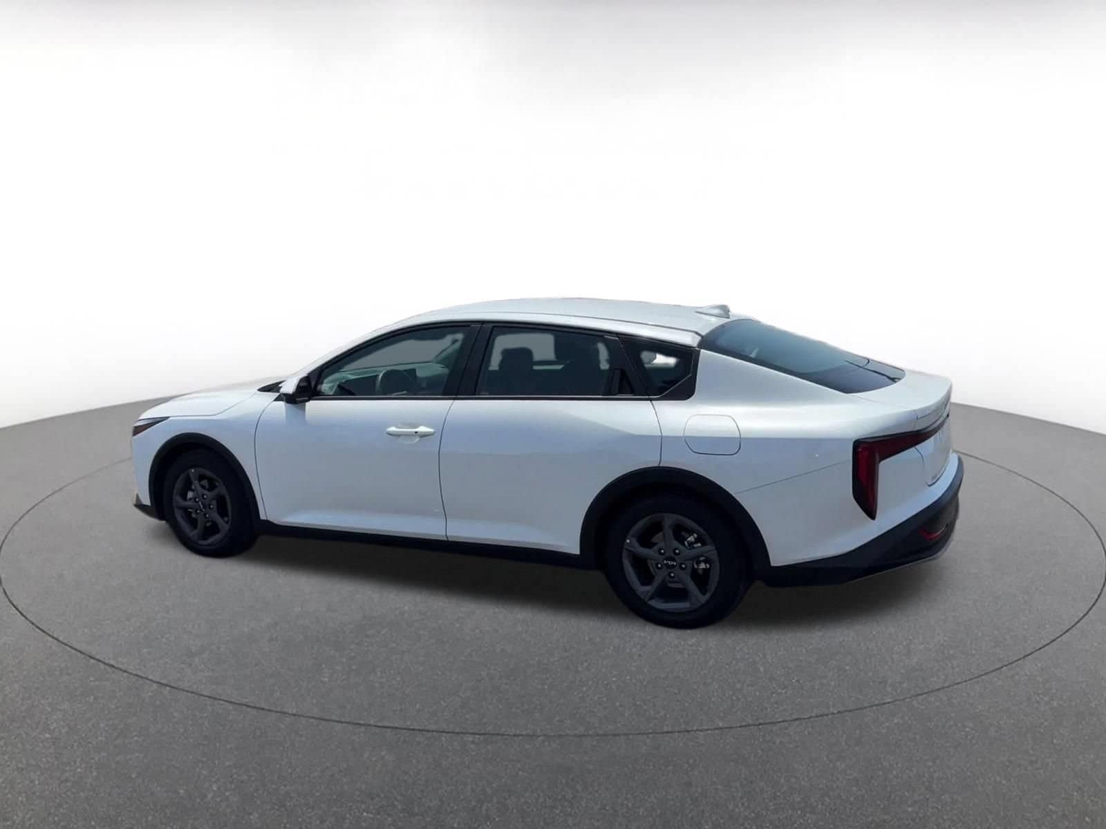 Thumbnail: 2026 Kia K4 - 10