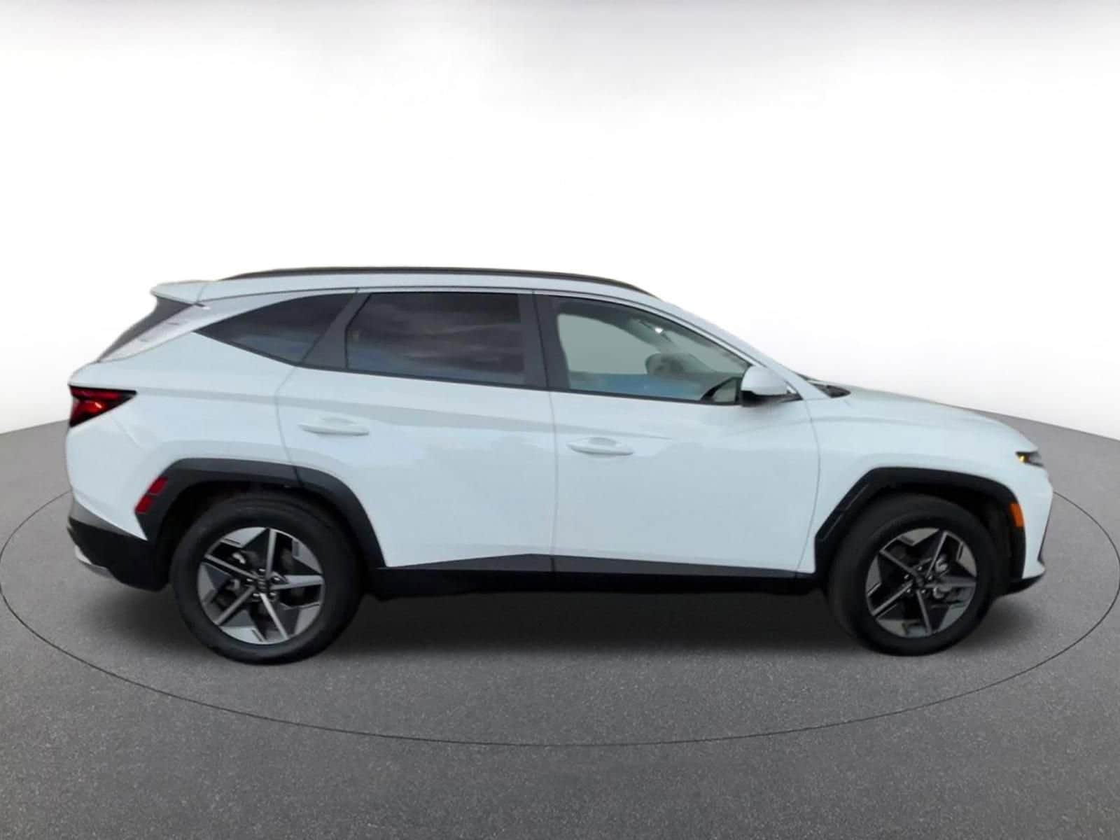 Thumbnail: 2025 Hyundai Tucson - 16