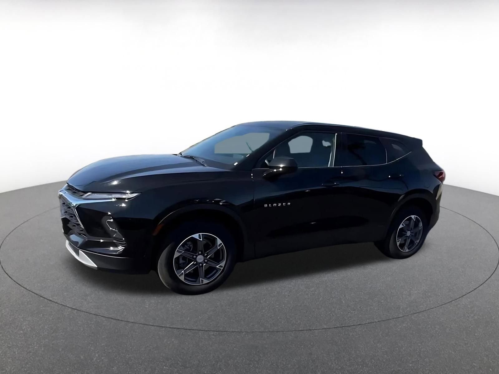 Thumbnail: 2025 Chevrolet Blazer - 8