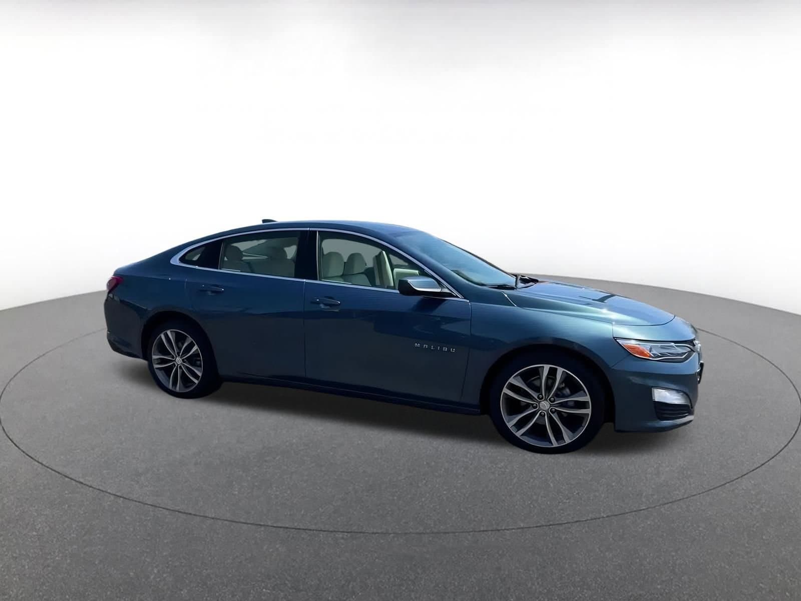 Thumbnail: 2024 Chevrolet Malibu - 2