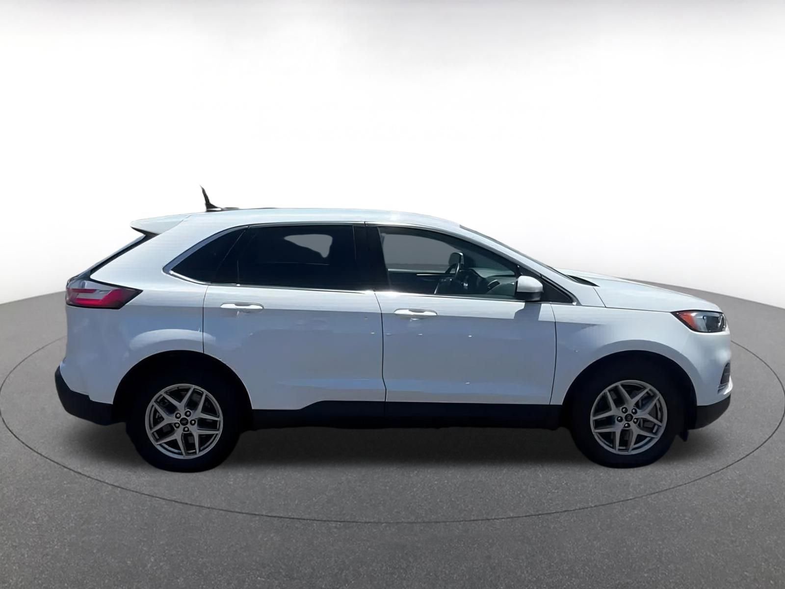 Thumbnail: 2024 Ford Edge - 16