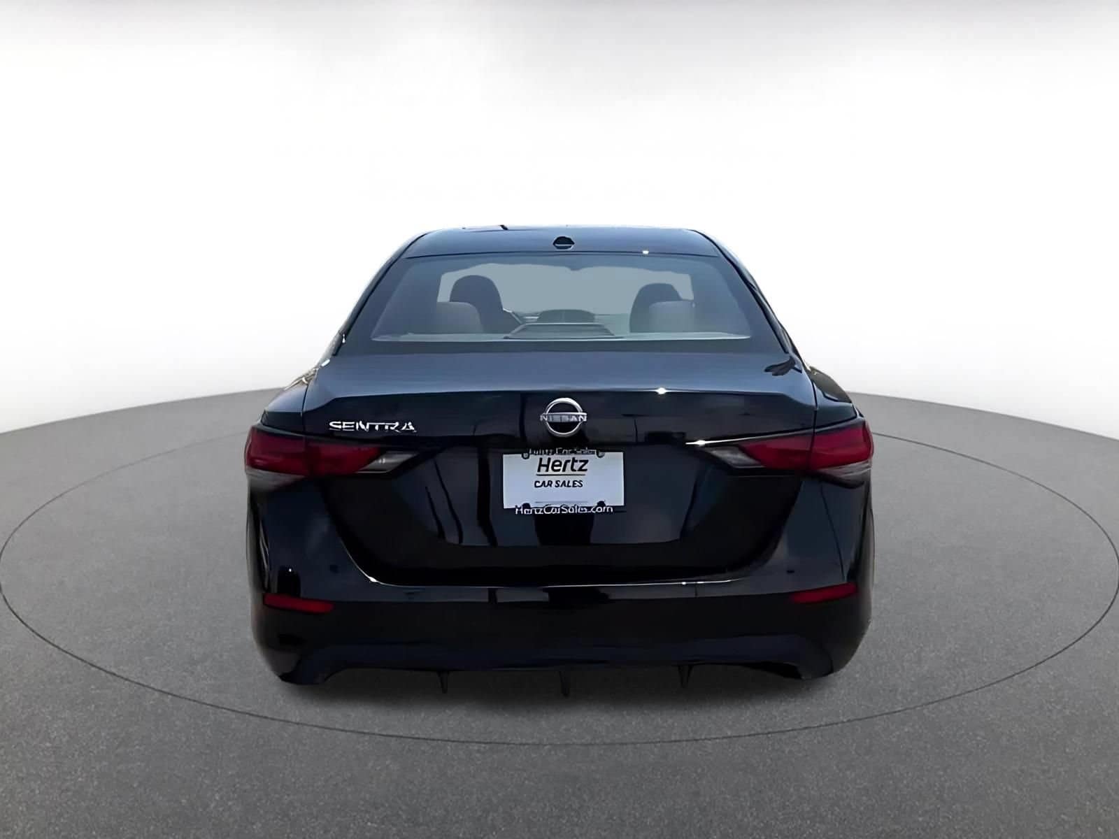 Thumbnail: 2025 Nissan Sentra - 10