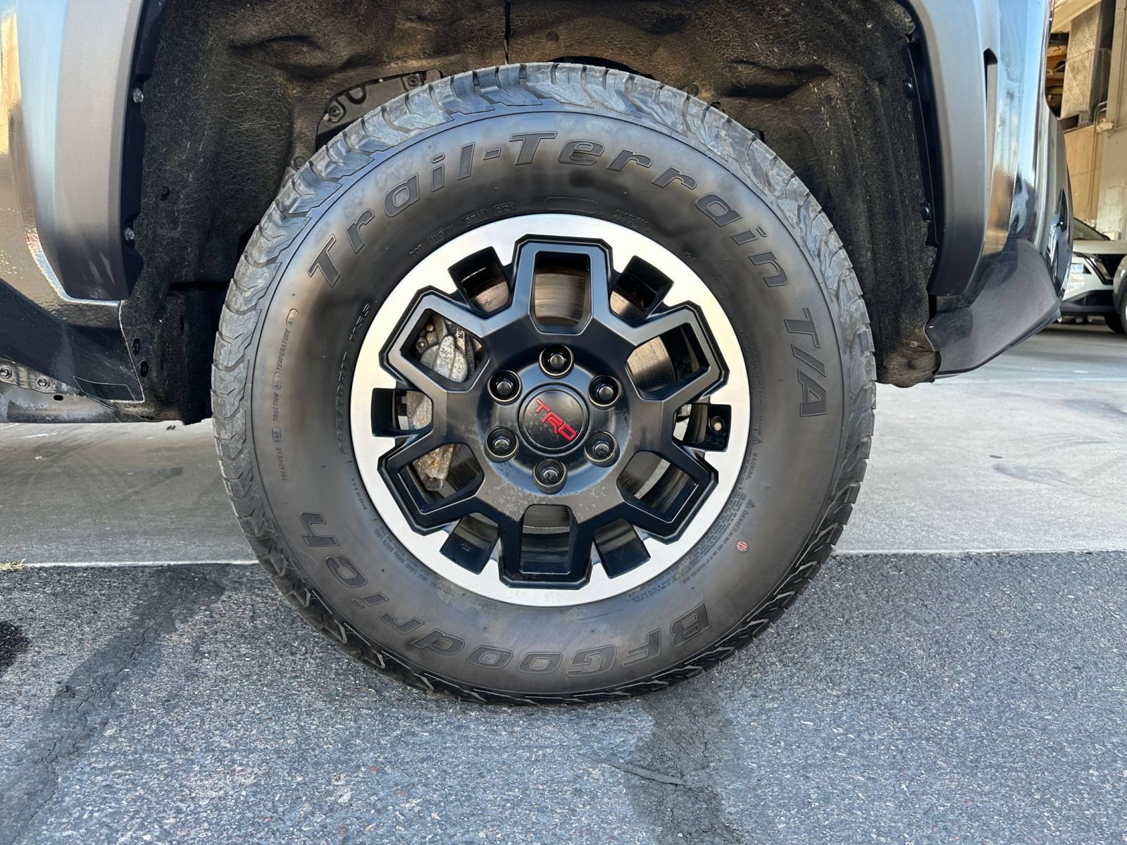 Thumbnail: 2024 Toyota Tacoma - 28