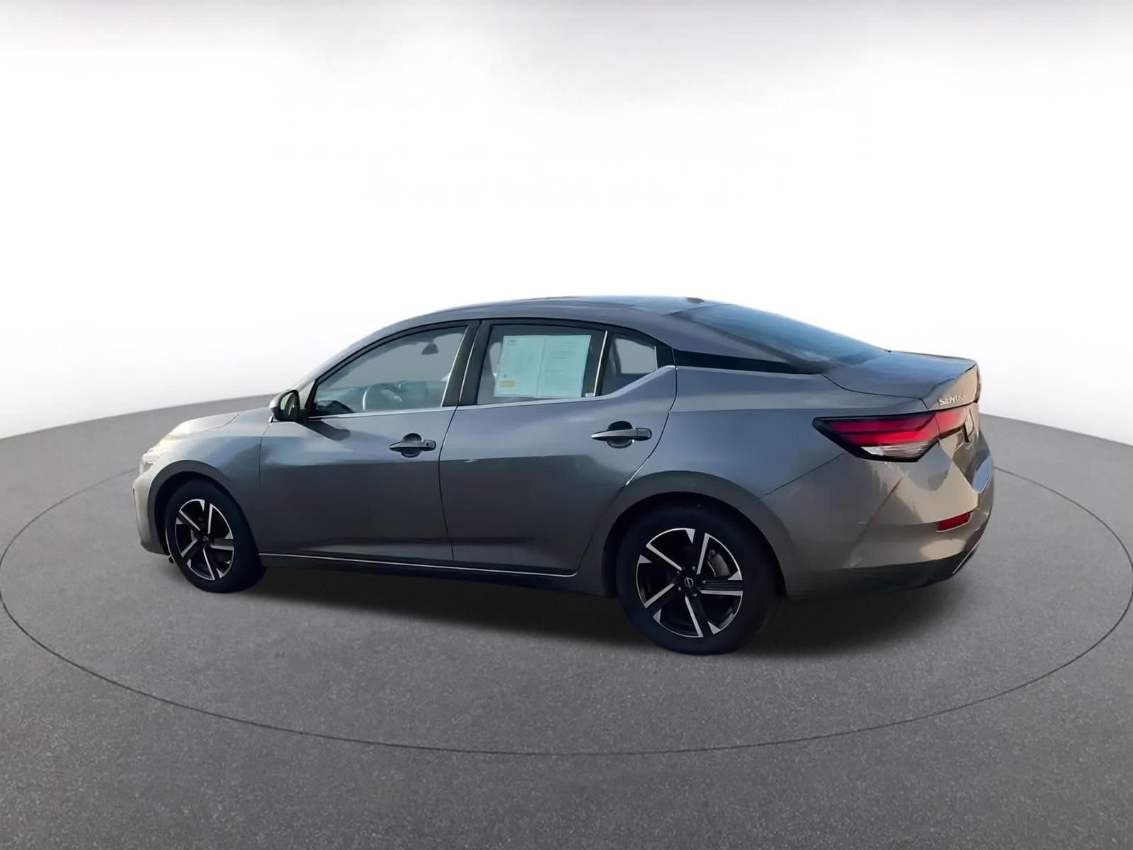 Thumbnail: 2024 Nissan Sentra - 10