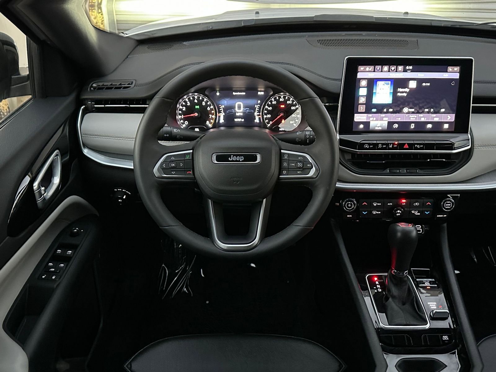 Thumbnail: 2025 Jeep Compass - 34