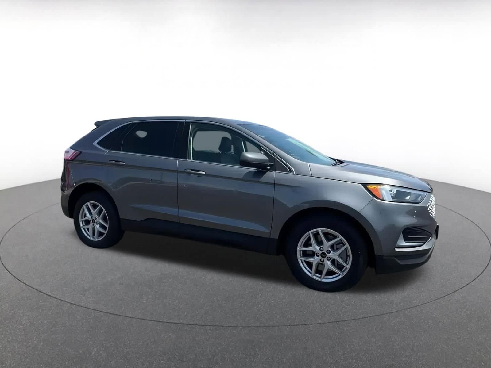 Thumbnail: 2024 Ford Edge - 2