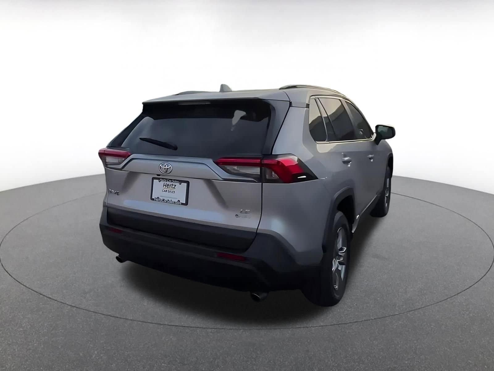 Thumbnail: 2025 Toyota RAV4 - 15