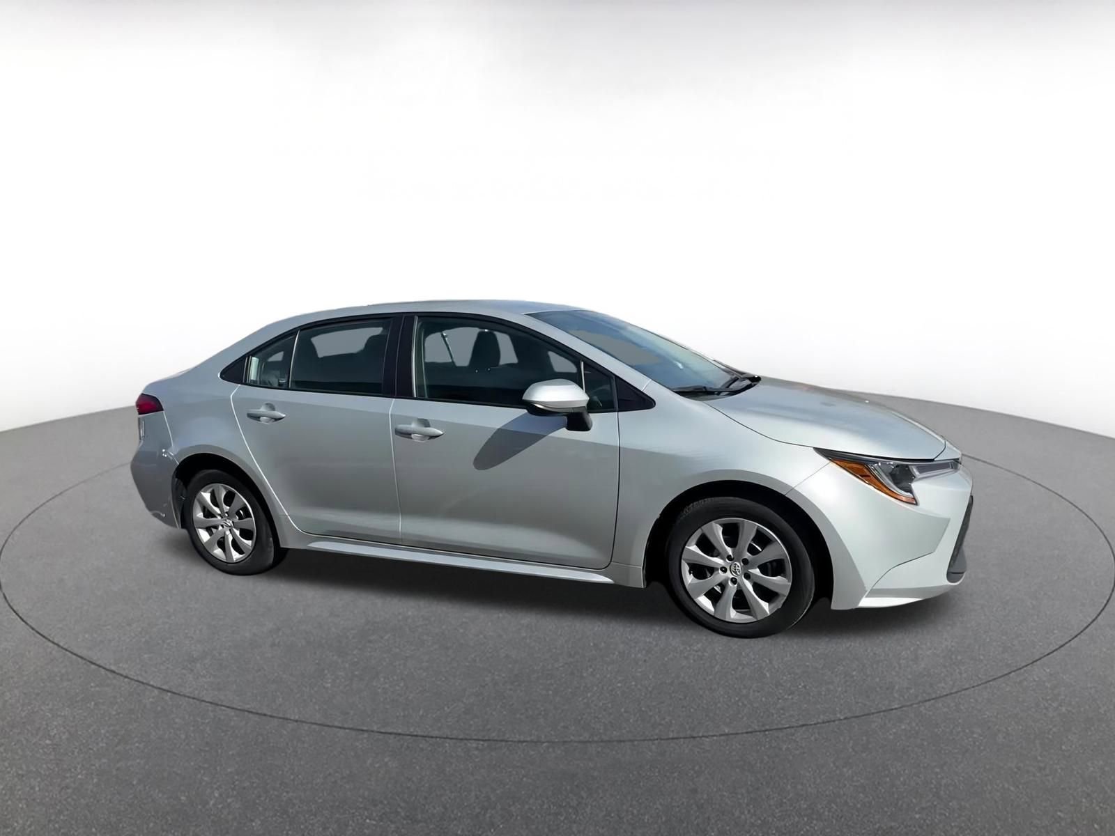 Thumbnail: 2025 Toyota Corolla - 2