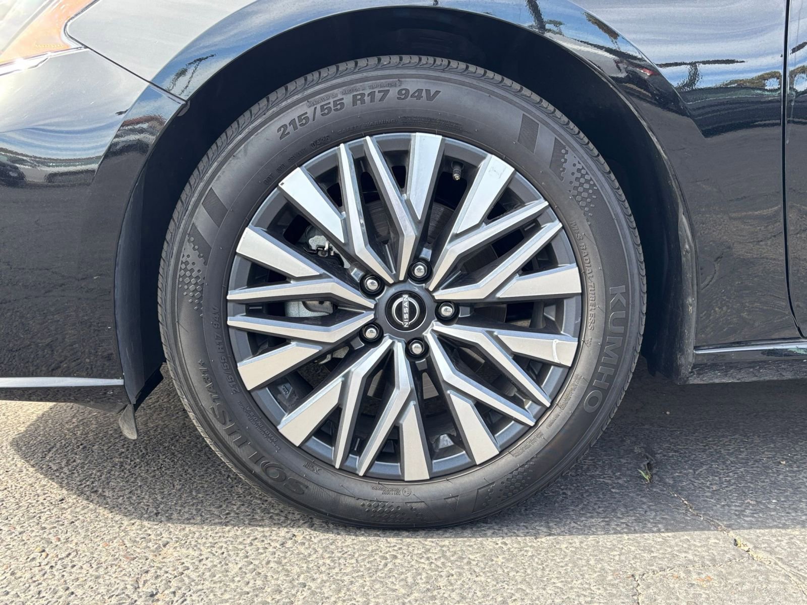 Thumbnail: 2025 Nissan Altima - 30