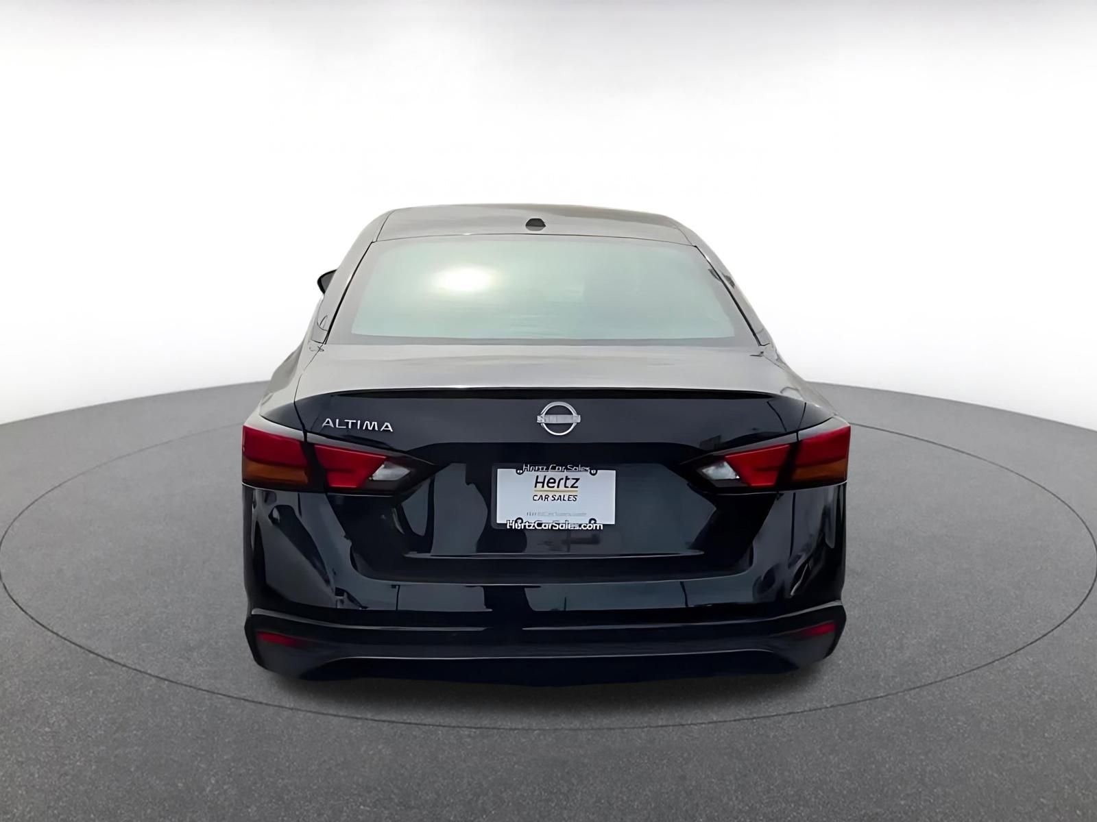 Thumbnail: 2025 Nissan Altima - 12