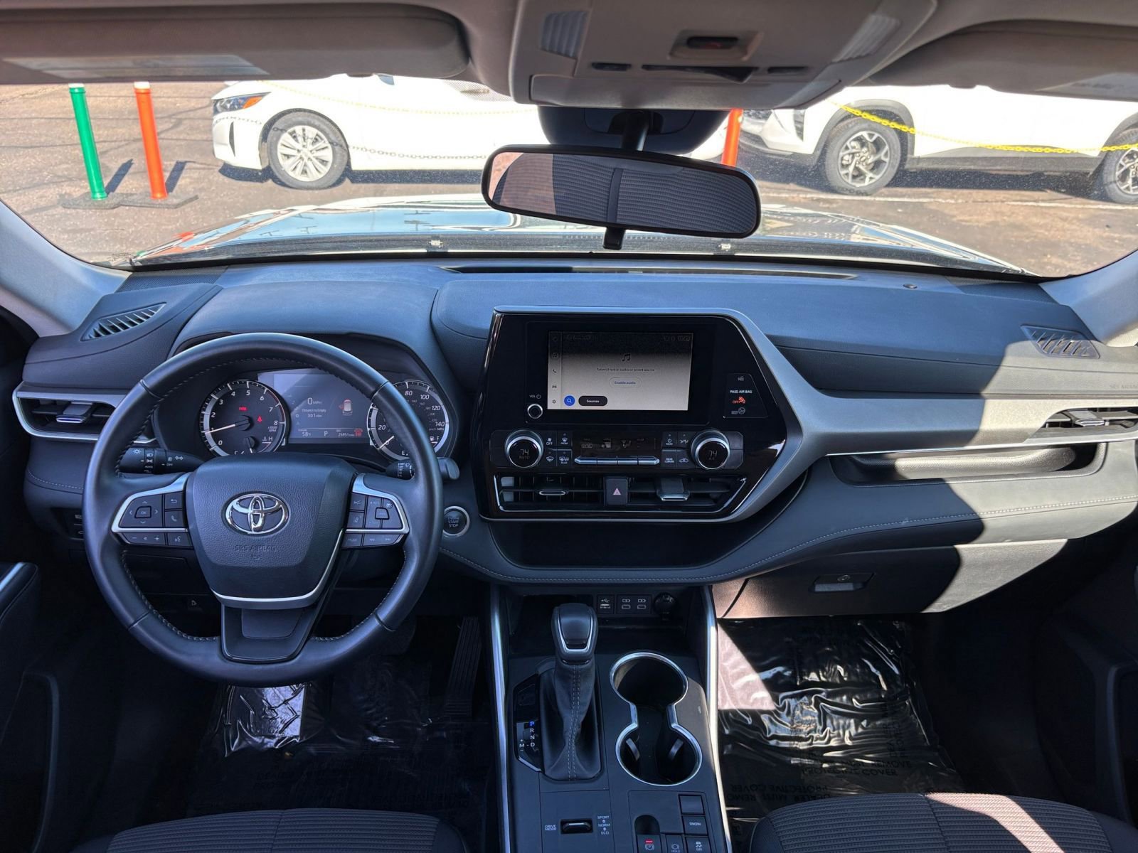 Thumbnail: 2025 Toyota Highlander - 35