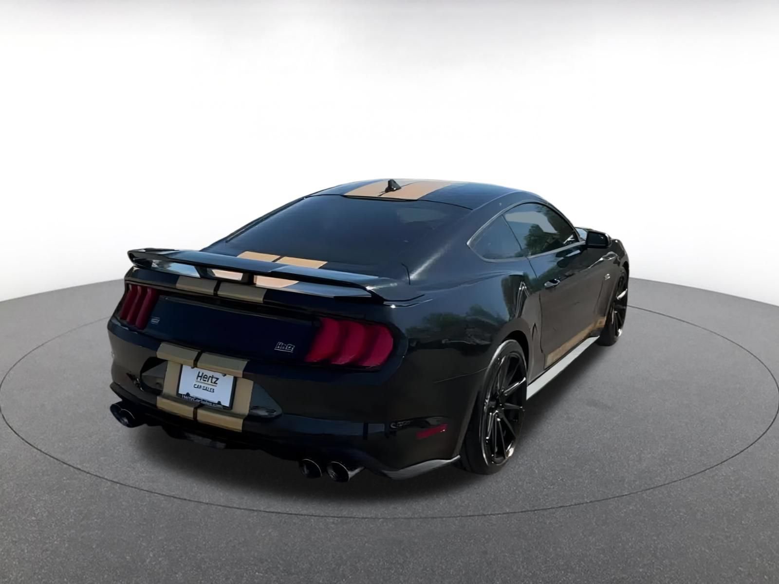 Thumbnail: 2022 Ford Mustang - 10