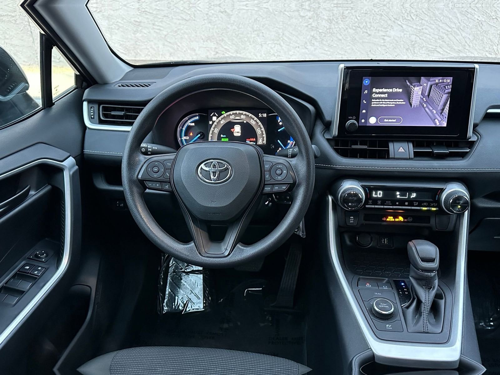 Thumbnail: 2025 Toyota RAV4 - 33