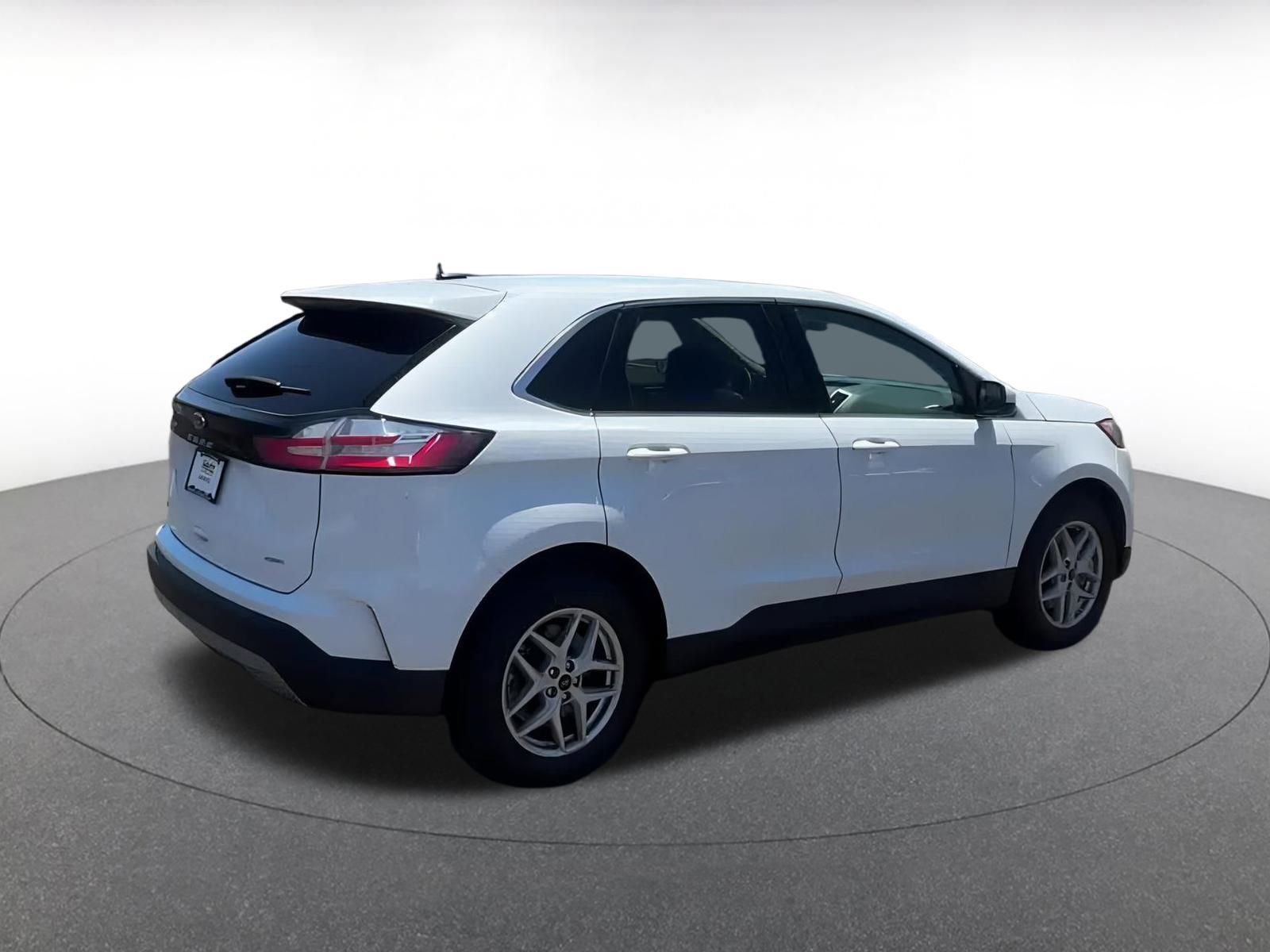 Thumbnail: 2024 Ford Edge - 15