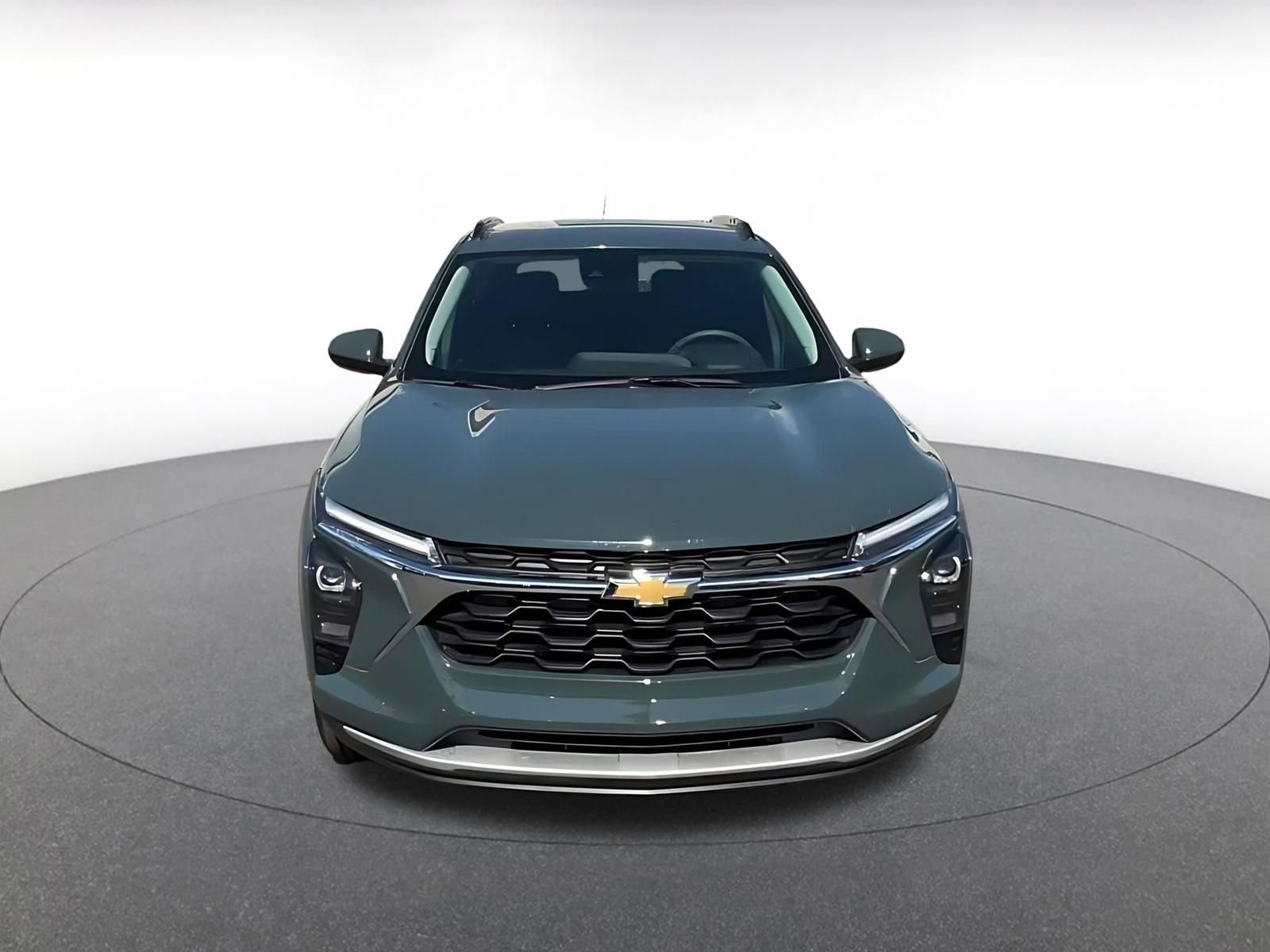 Thumbnail: 2025 Chevrolet Trax - 4