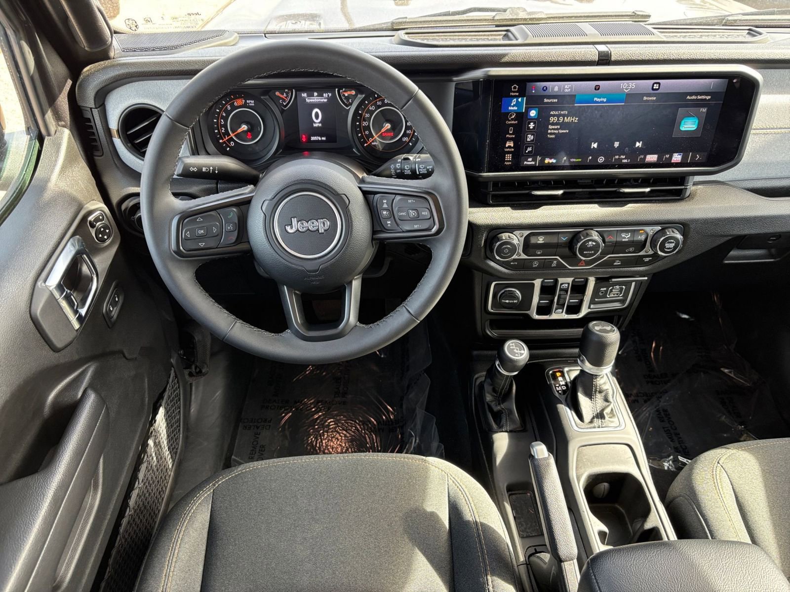 Thumbnail: 2025 Jeep Wrangler - 34