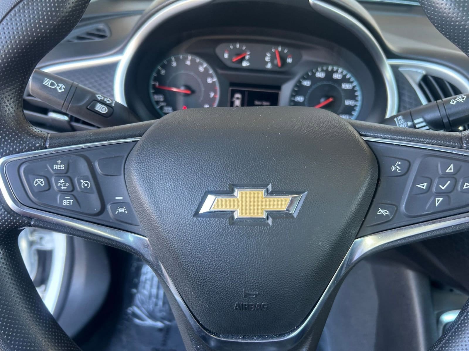 Thumbnail: 2024 Chevrolet Malibu - 28