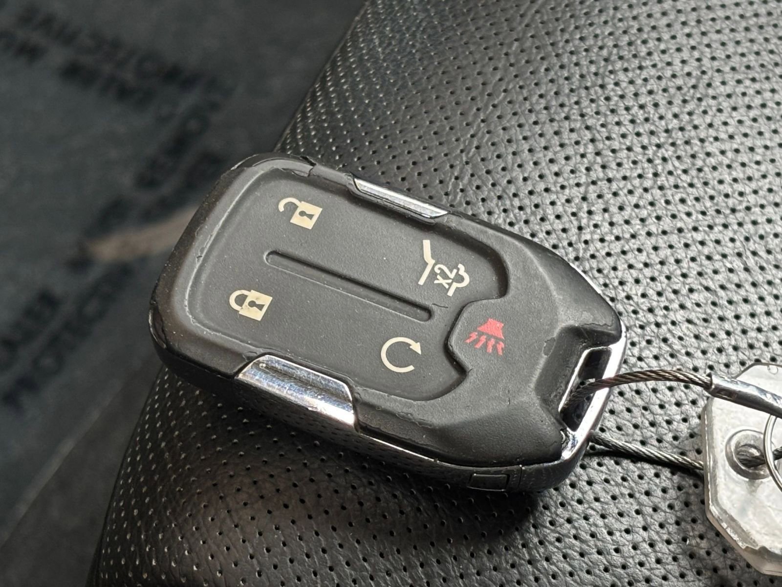 Thumbnail: 2023 GMC Acadia - 21