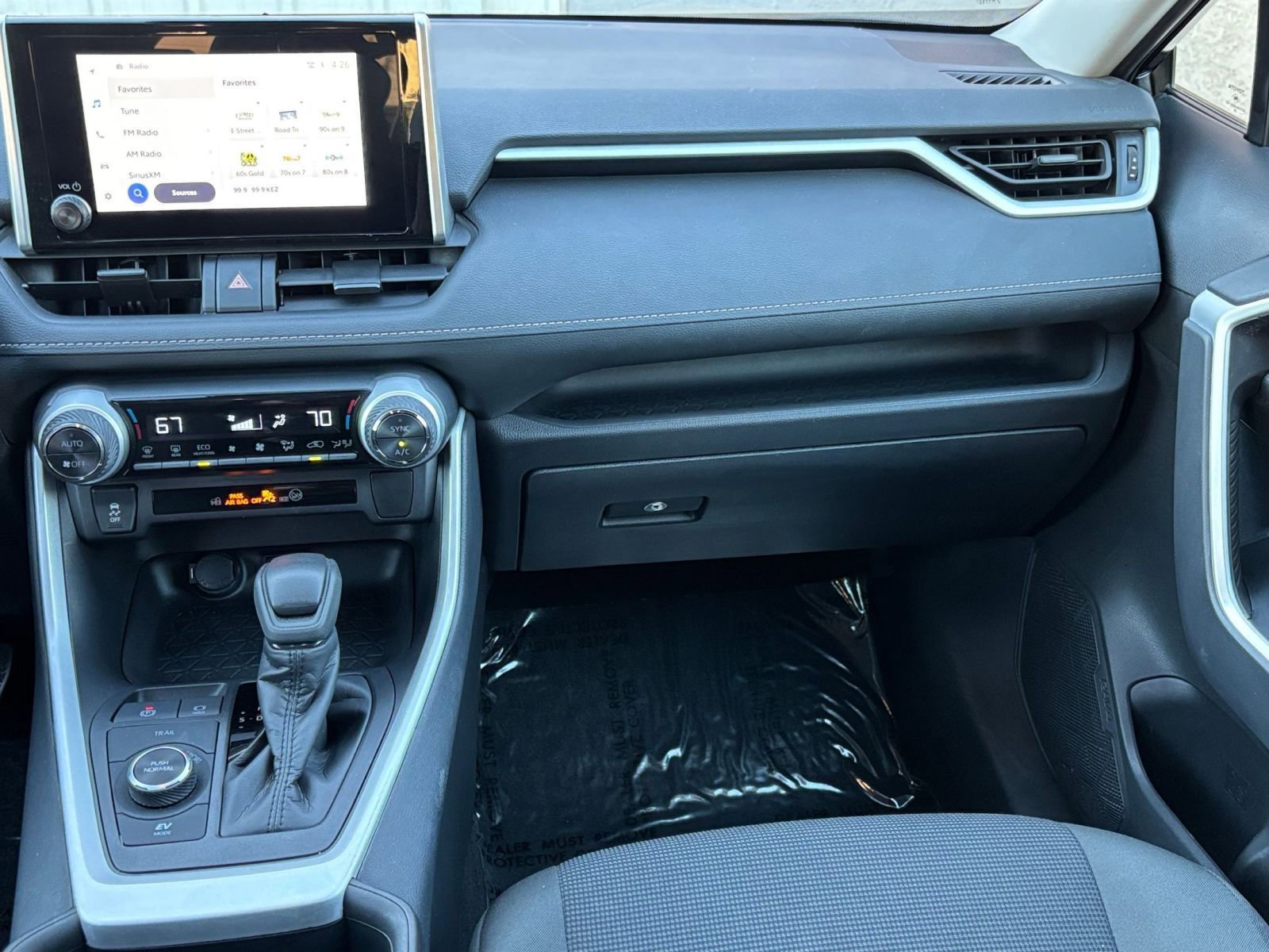 Thumbnail: 2025 Toyota RAV4 - 34